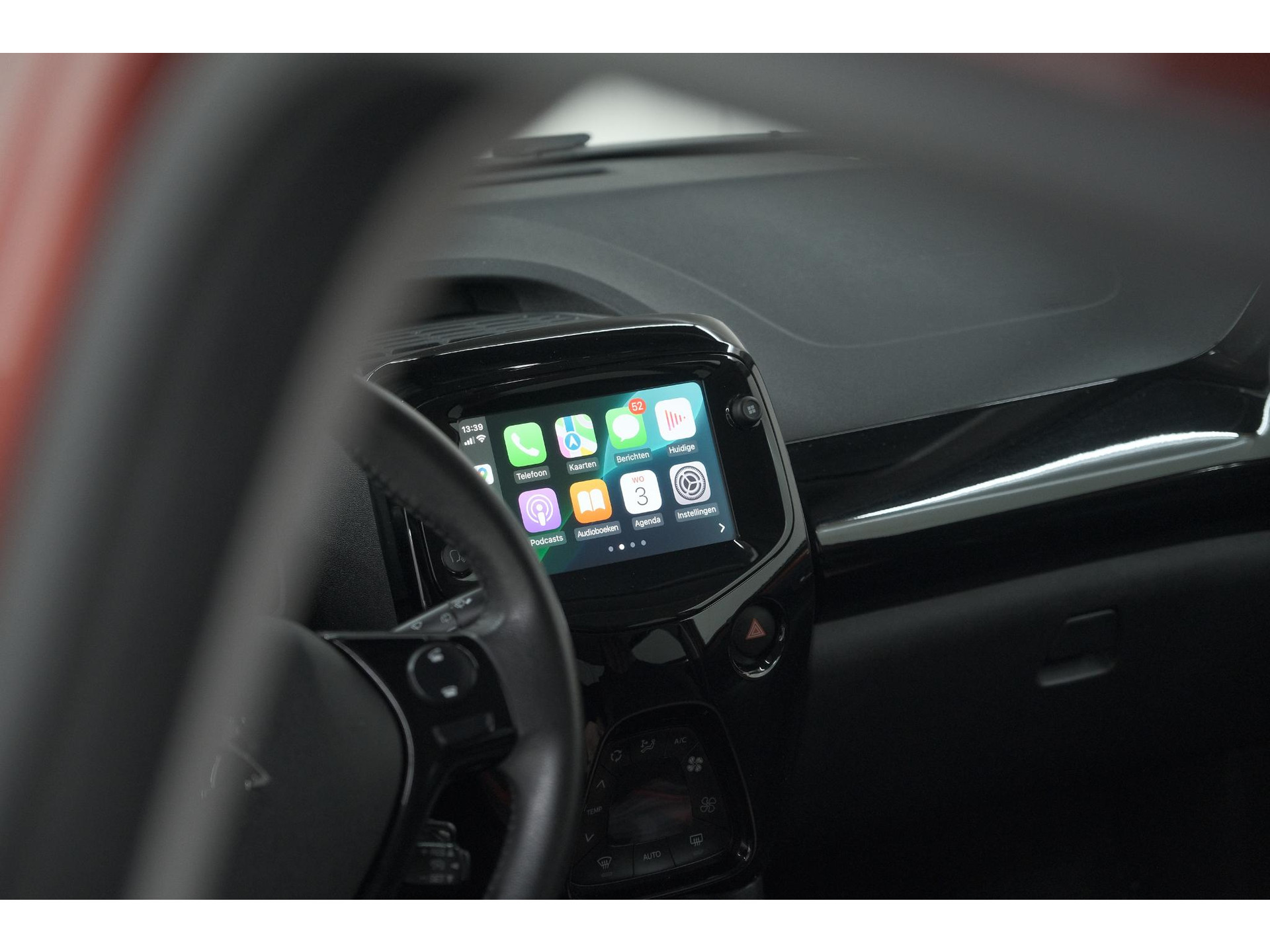 Peugeot 108 1.0 e-VTi Allure TOP! | Elektrisch Vouwdak | Trekhaak | Camera | Apple Carplay
