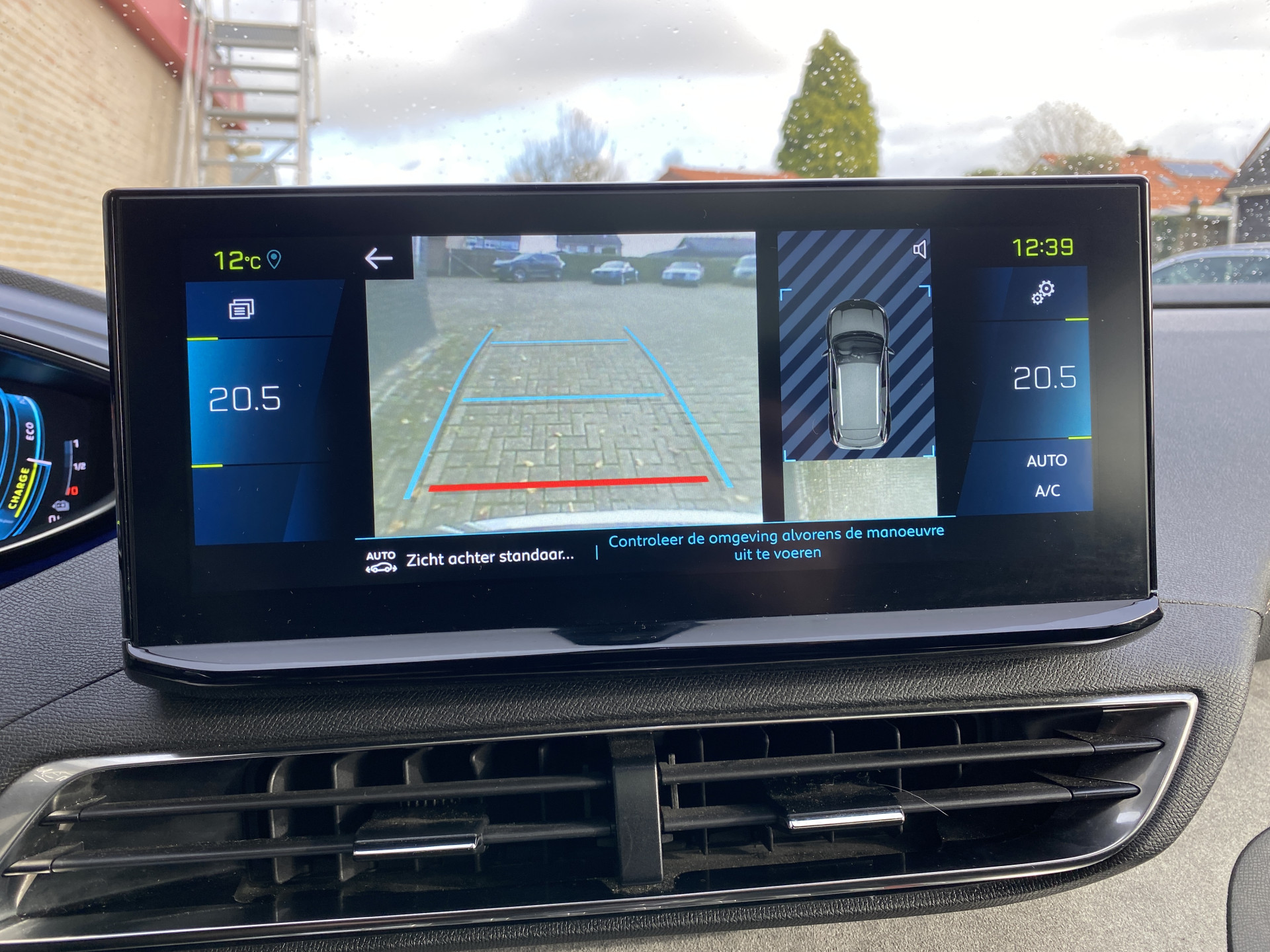 Peugeot 3008 1.6 Plug-in Hybrid 4WD 300 pk GT AUT. | 1e eigenaar | carplay | panoramadak | navigatie | 3D cockpit | 2 laadkabels | BTW