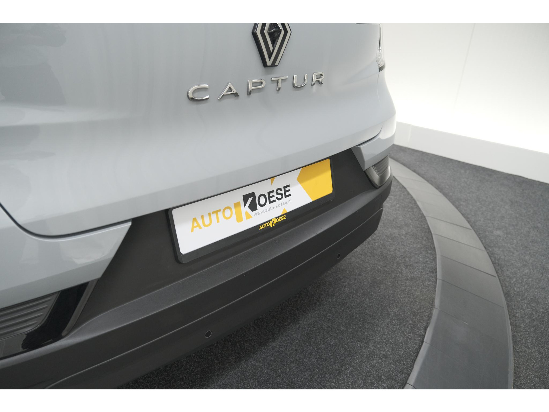 Renault Captur TCe 90 Techno | Nieuw Model | Camera | Harman Kardon | Apple Carplay | Parkeersensoren | 18 Inch Lichtmetalen Velgen