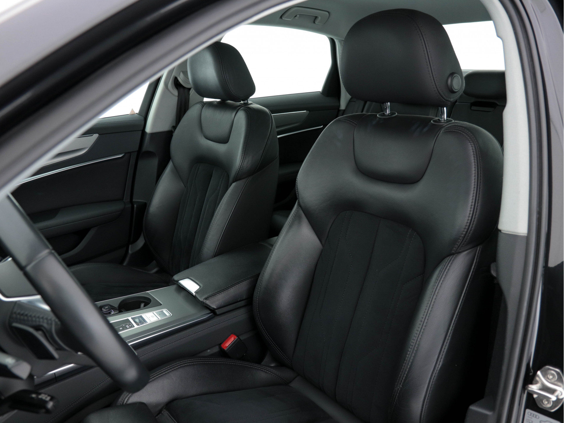 Audi A6 40 TDI Sport Launch-Edition Mild-Hybrid (INCL-BTW) Aut * LEATHER-ALCANTARA | DIGI-COCKPIT | FULL-LED | NAVI-FULLMAP | MEMORY-PACK | HEATED-SPORTSEATS | AUDI-SOUND | KEYLESS | CRUISE | LANE-ASSIST | PDC | ECC | 19"ALU*