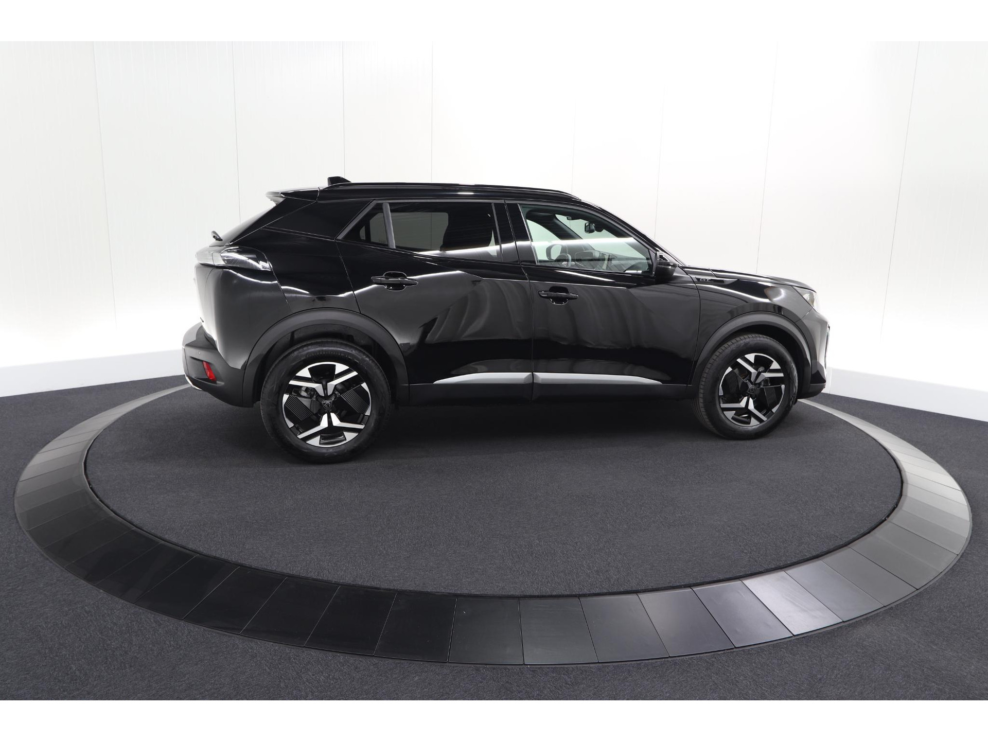 Peugeot 2008 1.2 Hybrid 136 GT | Camera | Apple Carplay | Parkeersensoren