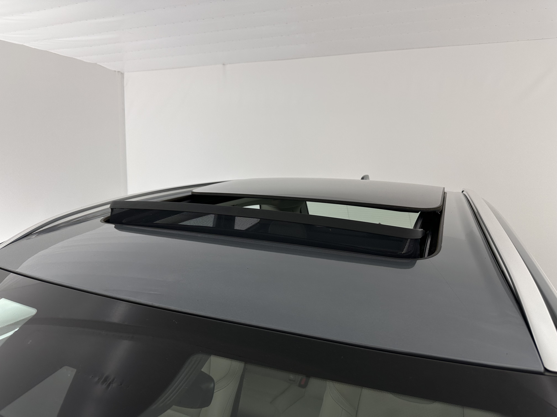 Volvo XC60 2.0 T8 Twin Engine AWD Inscription (Plug-In) (INCL-BTW) Aut. *PANO | LEATHER | FULL-LED | MEMORY-PACK | HARMAN/KARDON | TOPVIEW | DIGI-COCKPIT | KEYLESS | HEATED-SPORTSEATS | NAVI-FULLMAP | ECC | PDC | ADAPTIVE-CRUISE | TOWBAR | HEAD-UP