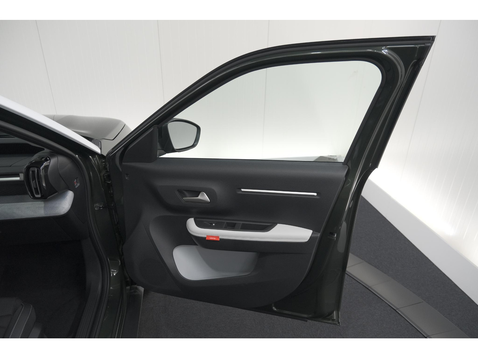Citroen Ë-C3 Aircross Plus 113pk Extended Range 54 kWh | 11 KW Lader | Camera | Apple CarPlay | Parkeersensoren