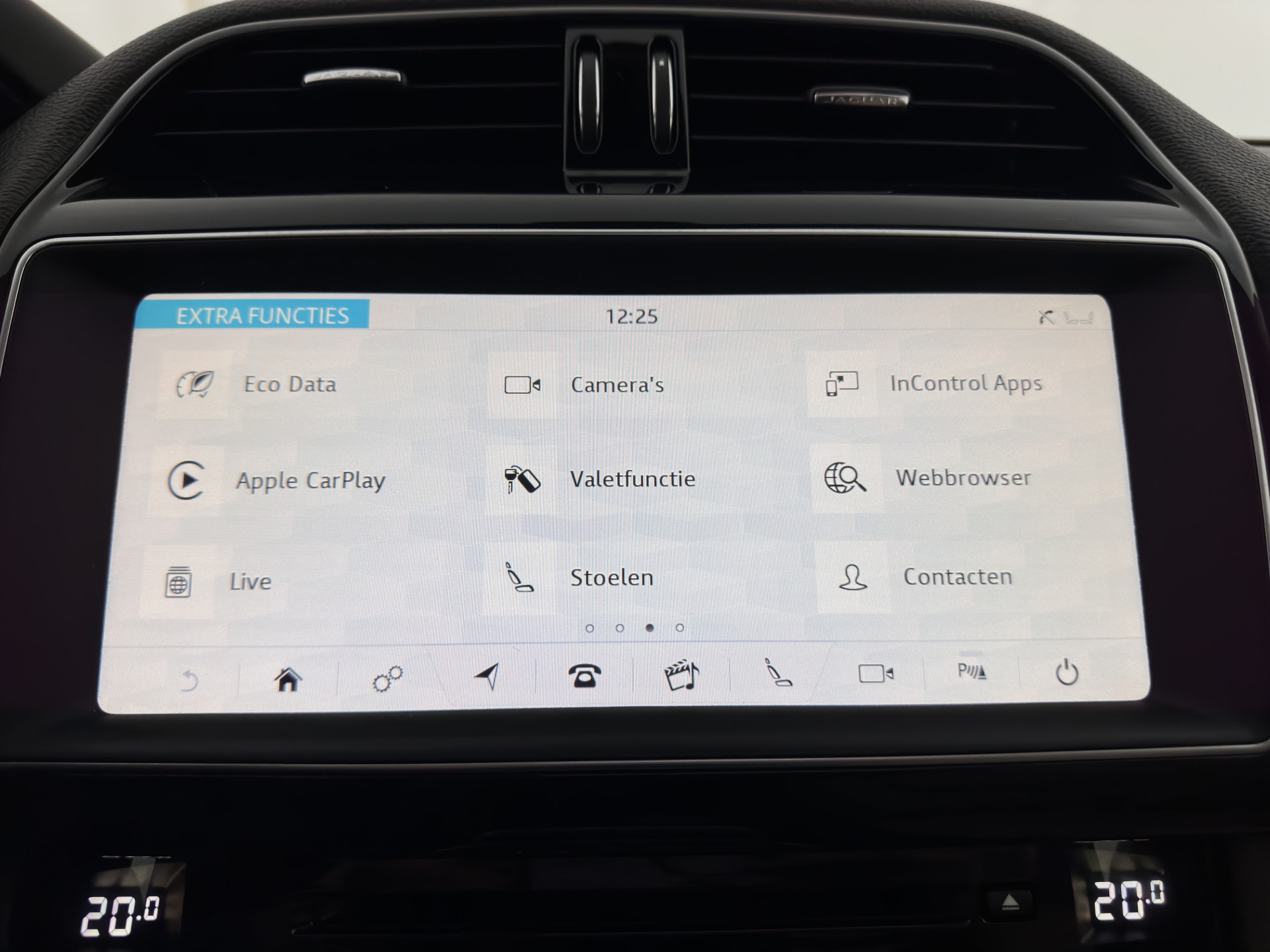 Jaguar F-PACE 2.0 Portfolio AWD 20d Aut. *PANO | DIGI-COCKPIT | XENON | LEATHER | KEYLESS | MERIDIAN-SOUND | NAVI-FULLMAP | ECC | PDC | CRUISE | 19''ALU*