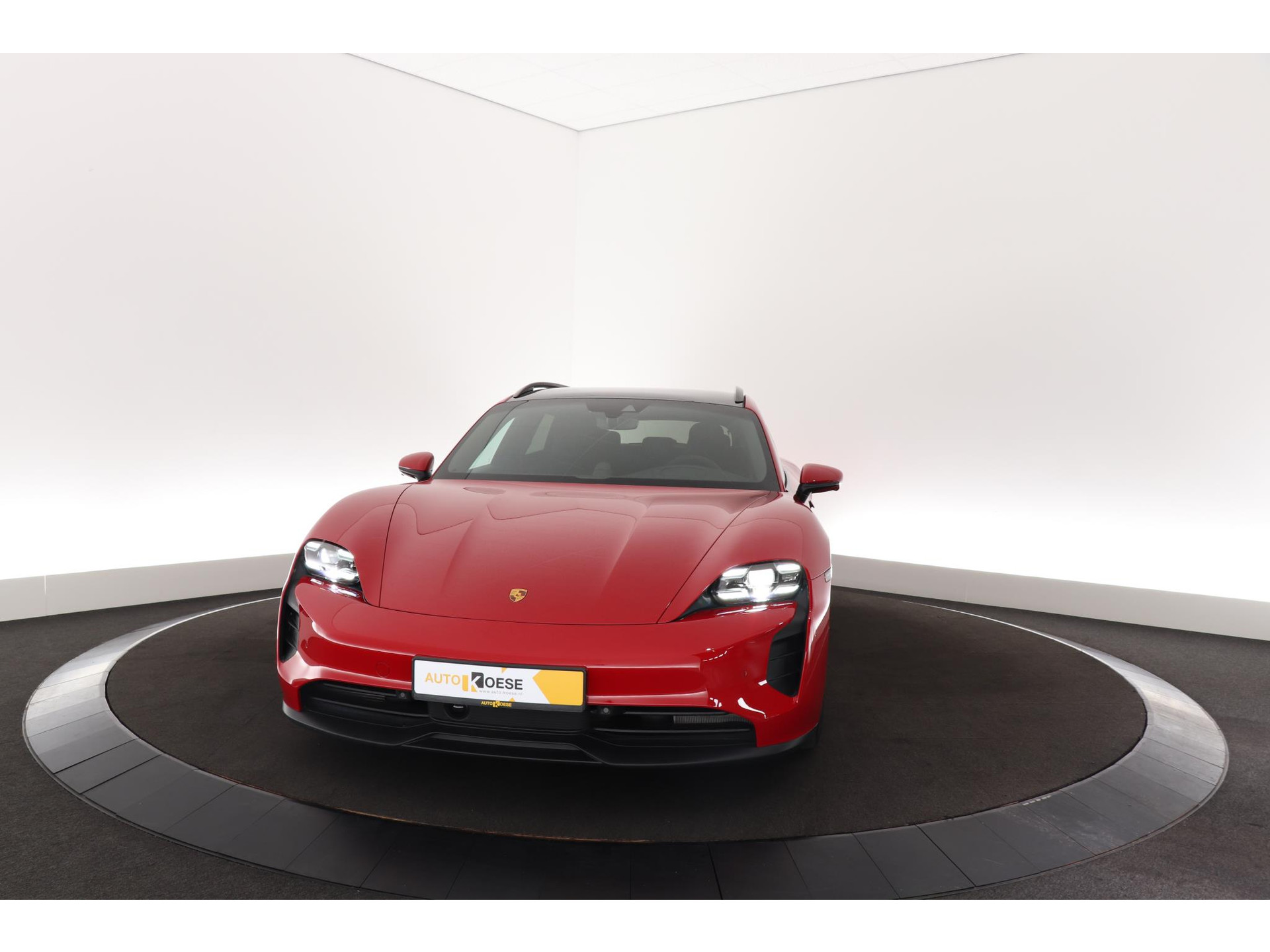 Porsche Taycan Sport Turismo GTS | 93 kWh Accu Plus | Surround View | InnoDrive | Sport Chrono Pakket | Panoramadak