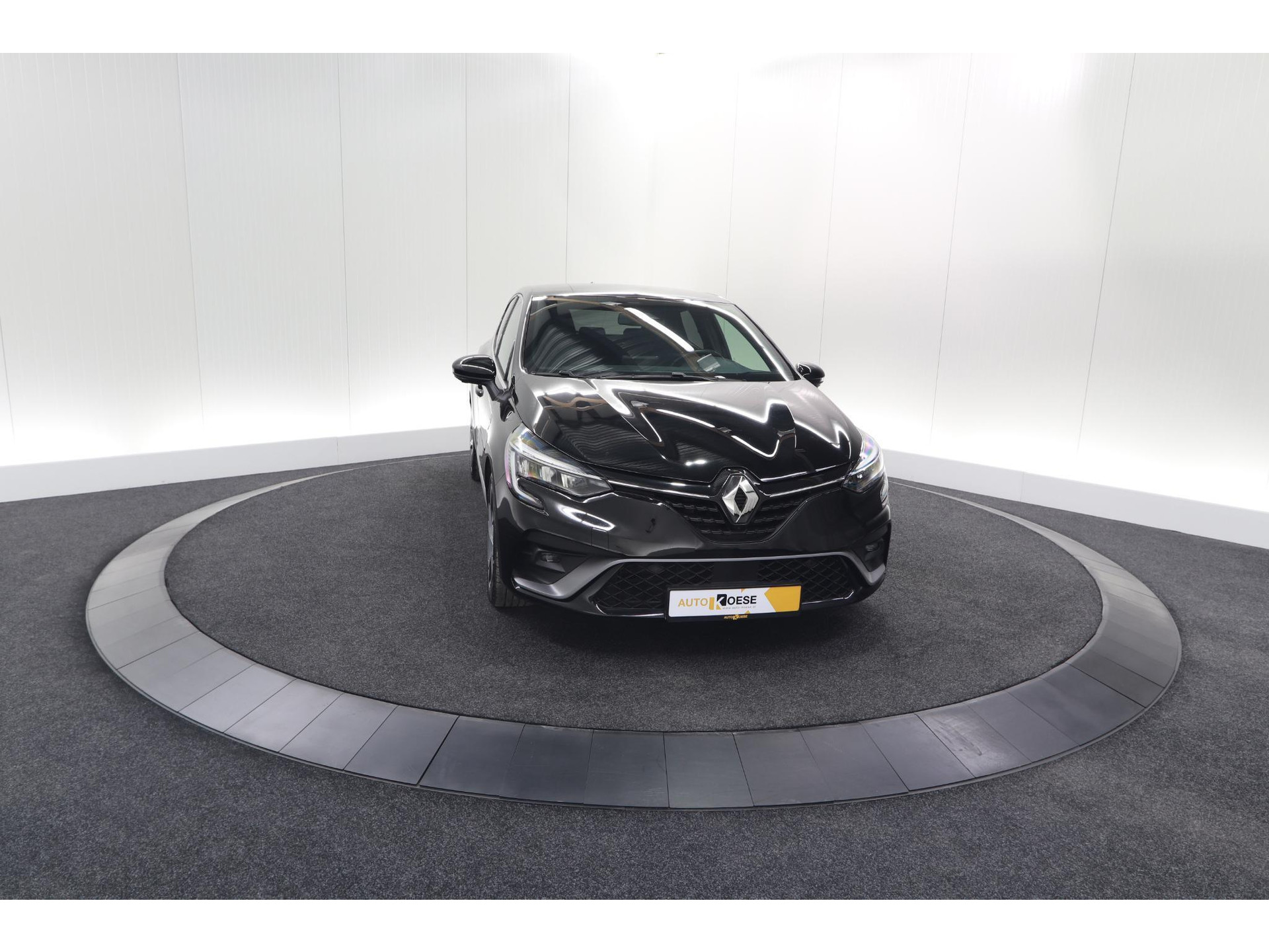 Renault Clio 1.6 E-Tech Hybrid 140 R.S. Line | 360 Camera | Apple Carplay | 9.3 Inch Groot Scherm | Sportstoelen