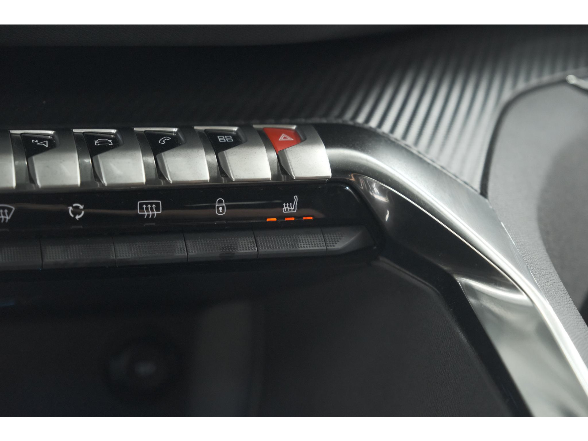 Peugeot 5008 PureTech 130 EAT8 Active Pack | 7 Zitplaatsen | Camera | Apple Carplay | Parkeersensoren