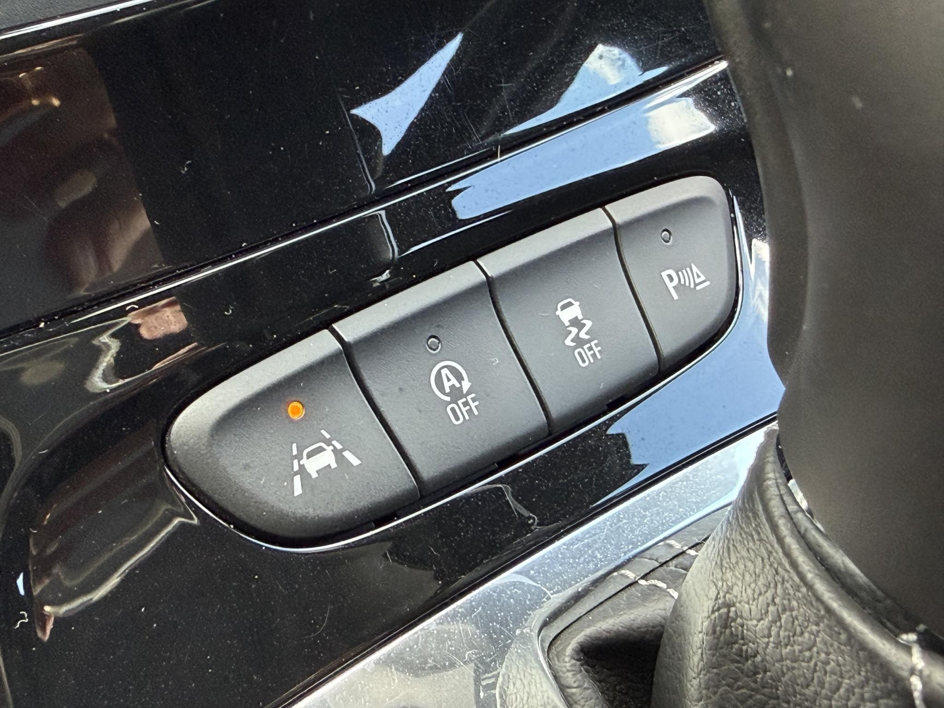 Opel Astra Sports Tourer 1.4 Innovation 2e Eigenaar,Apple Carplay/Android Auto,150pk,Halfleder,Trekhaak,Keyless,Clima,Cruise,Lm velgen,Pdc V+A,N.A.P,Dealer Onderhouden,Rijstrooksensor,Apk tot 03-2027