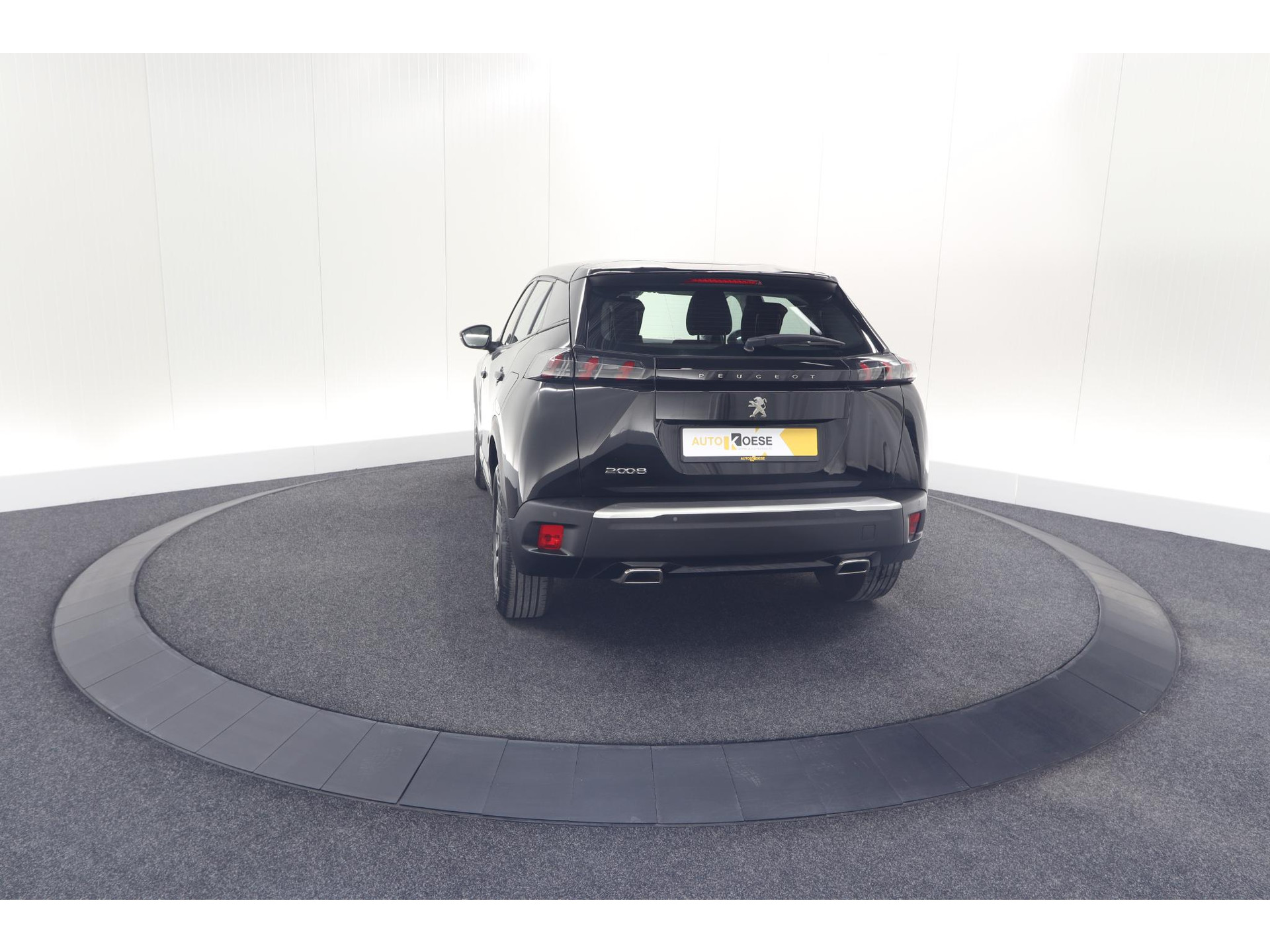 Peugeot 2008 PureTech 130 EAT8 Active | Parkeersensoren | Navigatie | Apple Carplay