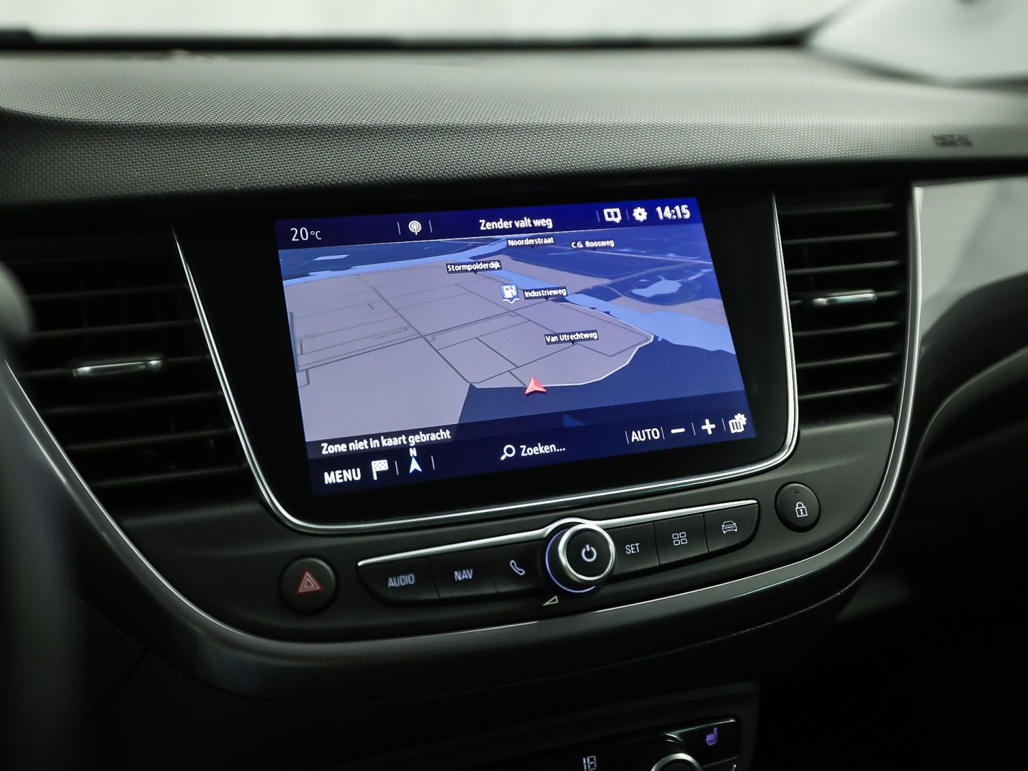 Opel Crossland X 1.2 Turbo Innovation (APPLE CARPLAY, GROOT NAVI, CLIMATE, 360 CAMERA, STUUR/STOELVERWARMING, SPORTSTOELEN, GETINT GLAS, CRUISE, NIEUWSTAAT)