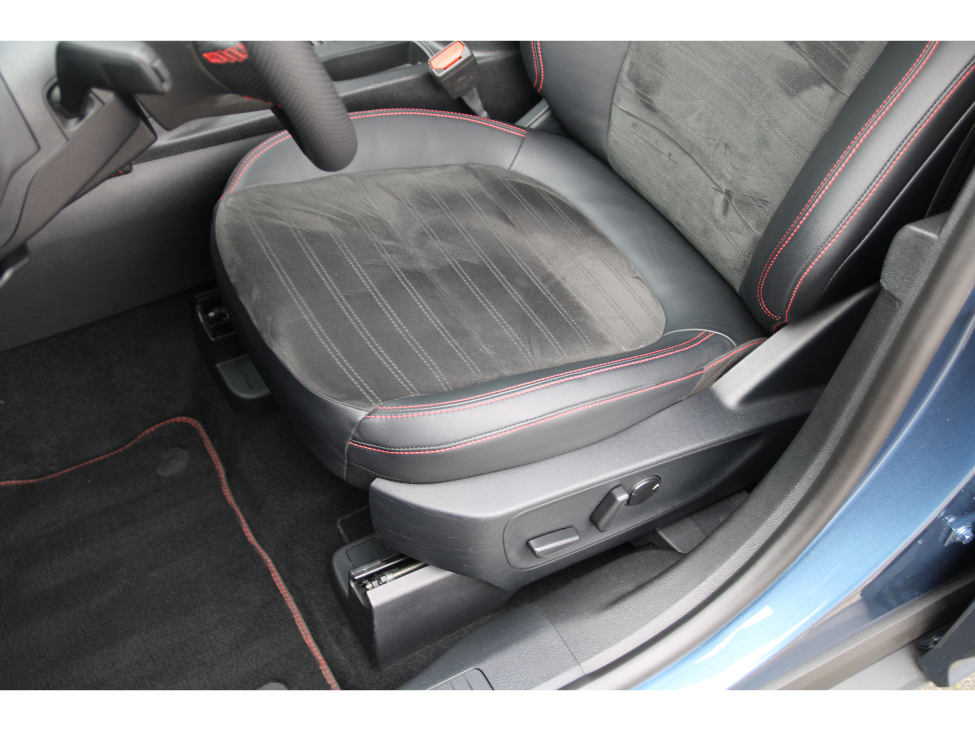 Ford Kuga 1.5 EcoBoost 150 PK ST-Line X TREKHAAK | PANORAMADAK | HEAD-UP