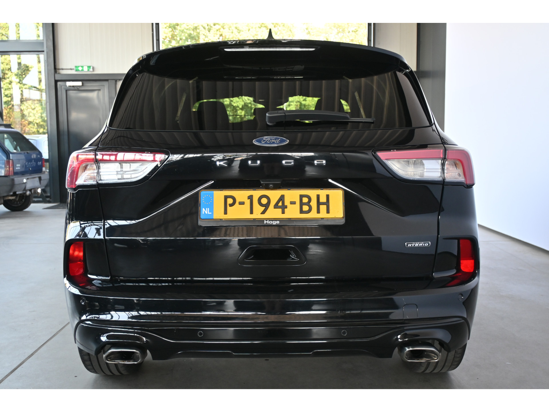 Ford Kuga 2.5 PHEV Vignale Automaat Navigatie Stoelverwarming Head Up! LED Camera Rijklaarprijs! Inruil Mogelijk!