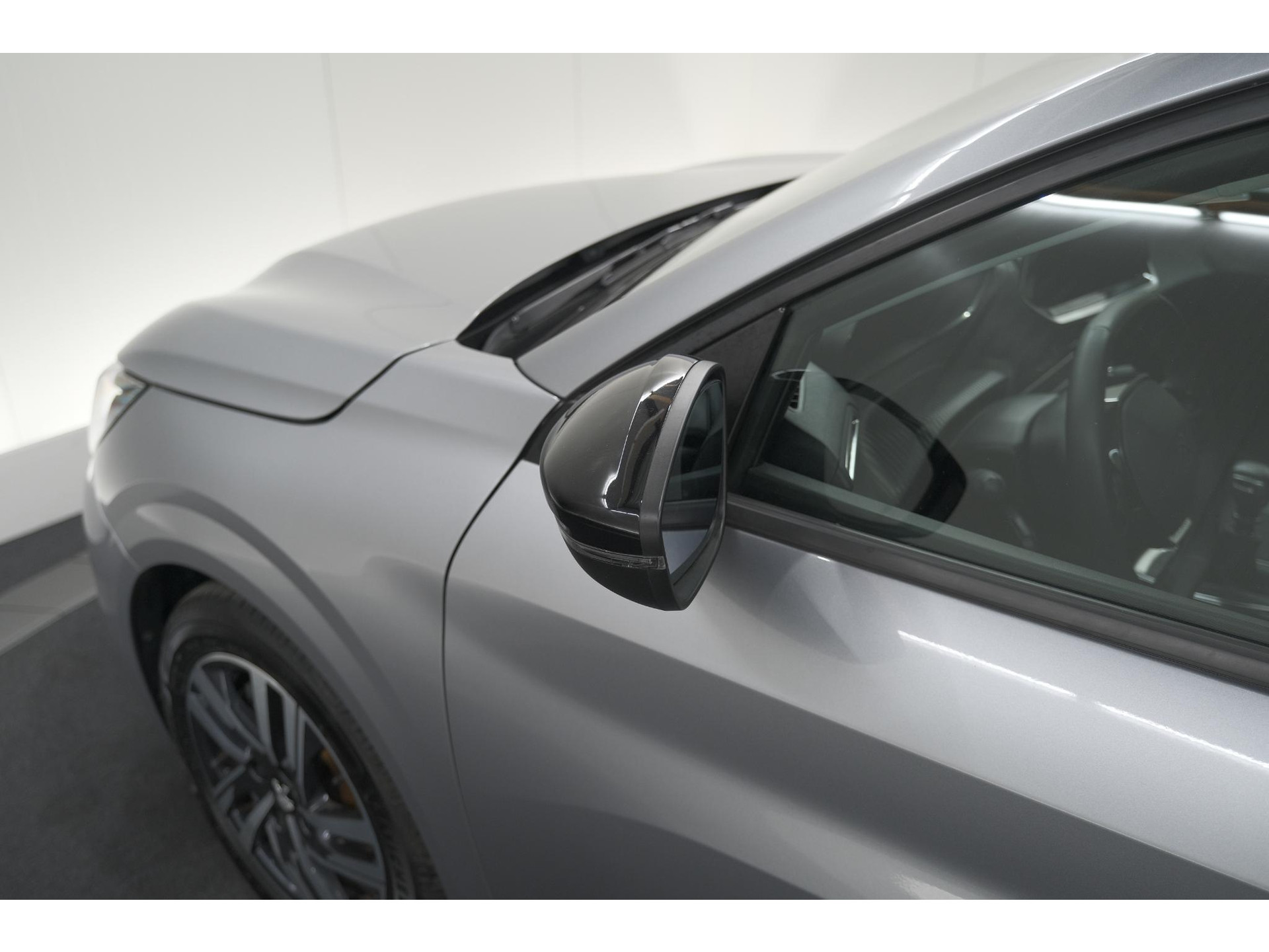 Peugeot 208 PureTech 100 Allure | Navigatie | Parkeersensoren | Apple Carplay