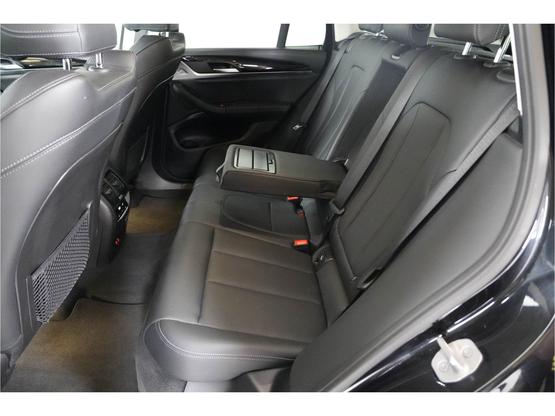 BMW X3 xDrive30e PHEV 293 pk | SOH 96% | Leder | 360° Cam | Adaptive Cruise | Sportstoelen |