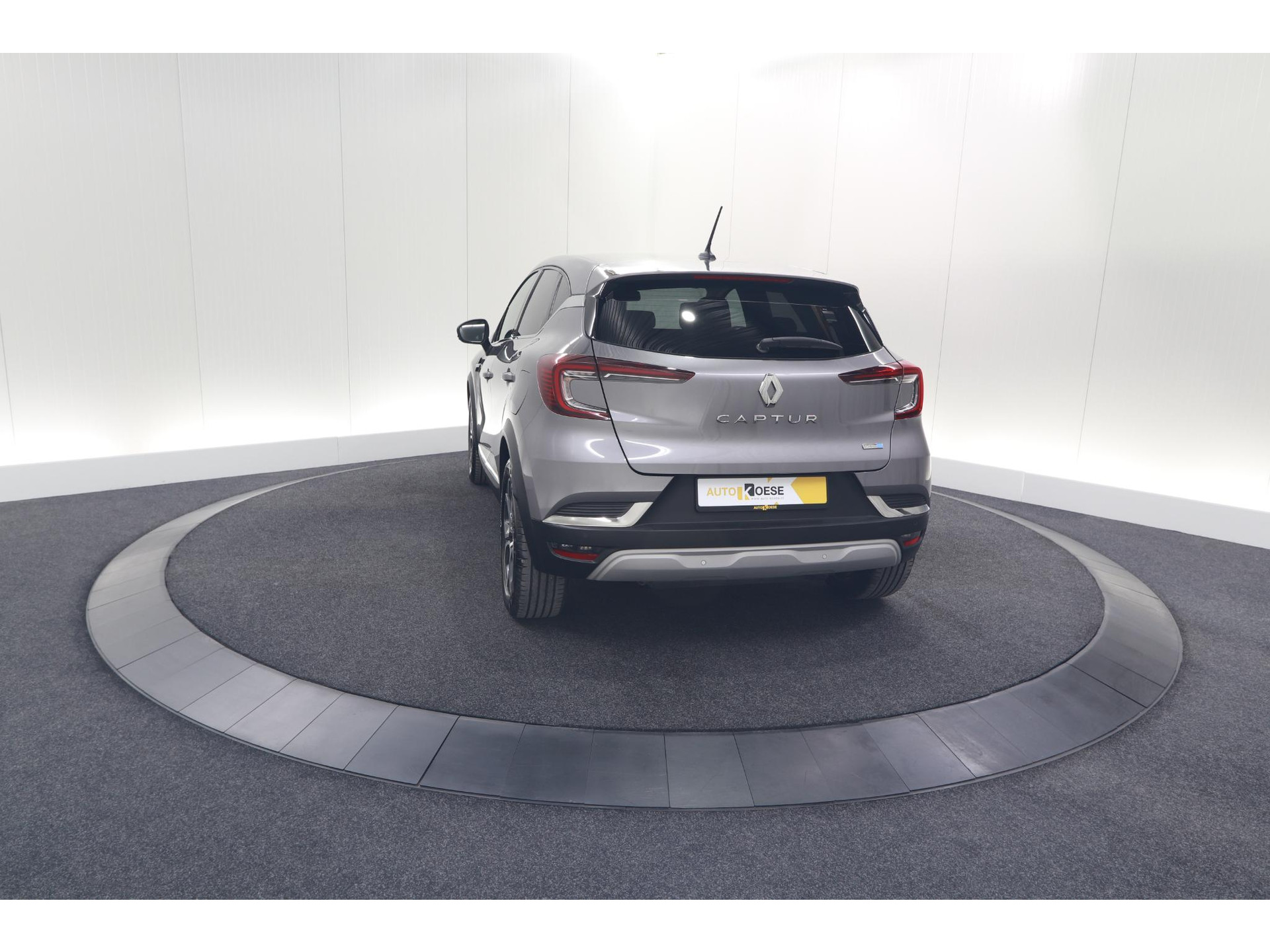Renault Captur 1.6 E-Tech Plug-in Hybrid 160 Intens | Parkeersensoren | Apple Carplay | Navigatie | Climate Control
