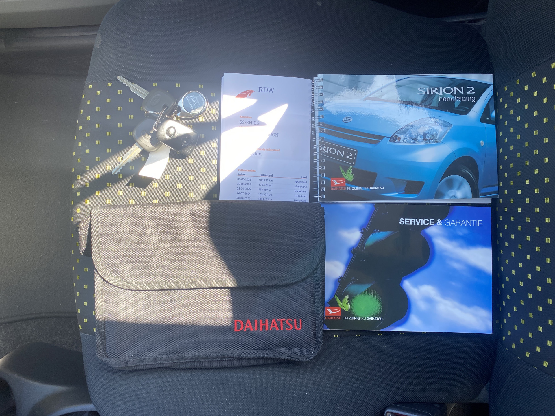 Daihatsu Sirion 2 1.3-16V Prestige | dealer onderhouden | airco | elektrisch pakket | nieuw geleverd | 3 maand garantie