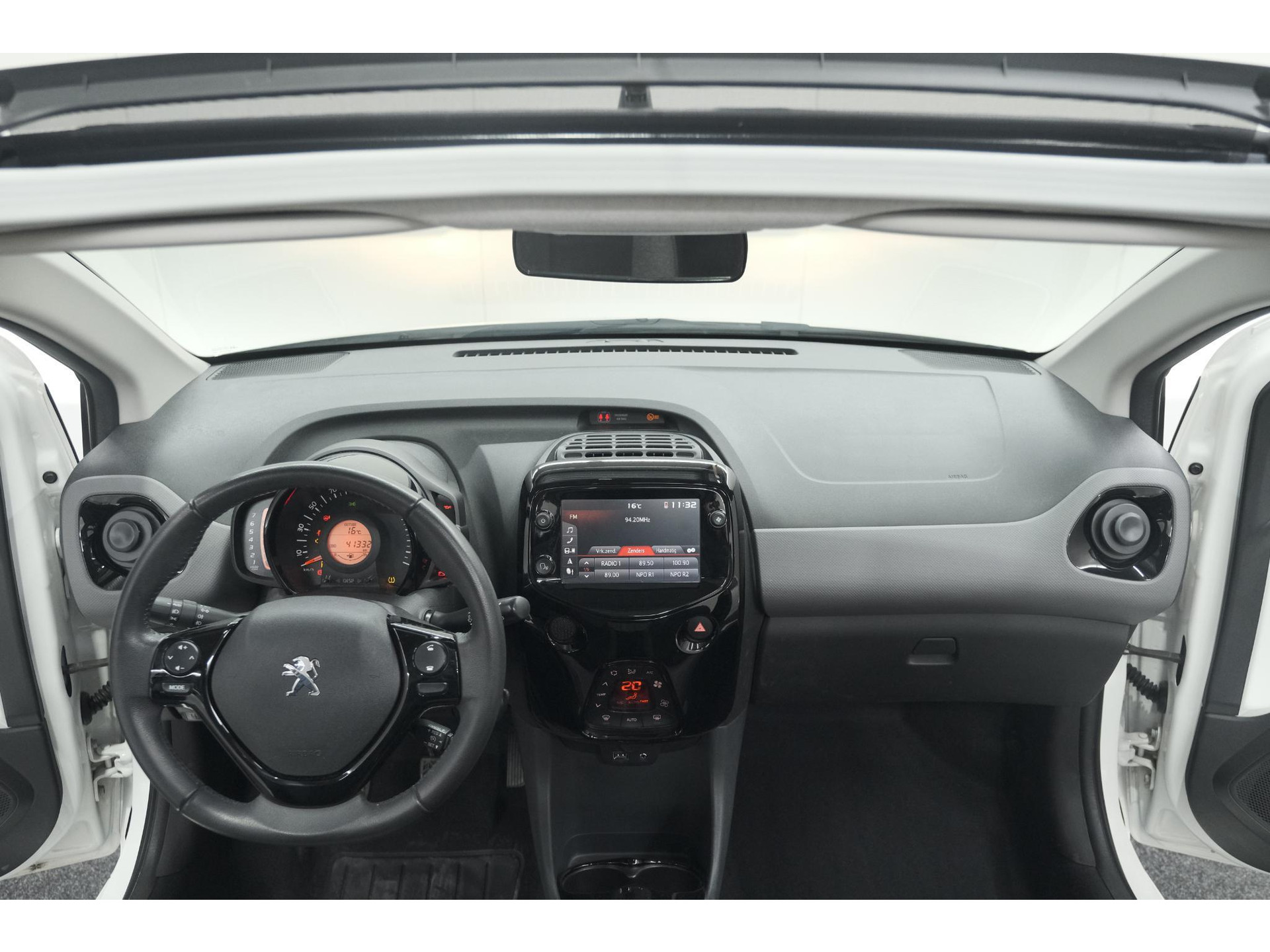 Peugeot 108 1.0 e-VTi Allure TOP! | Elektrisch Vouwdak | Camera | Navigatie | Climate Control