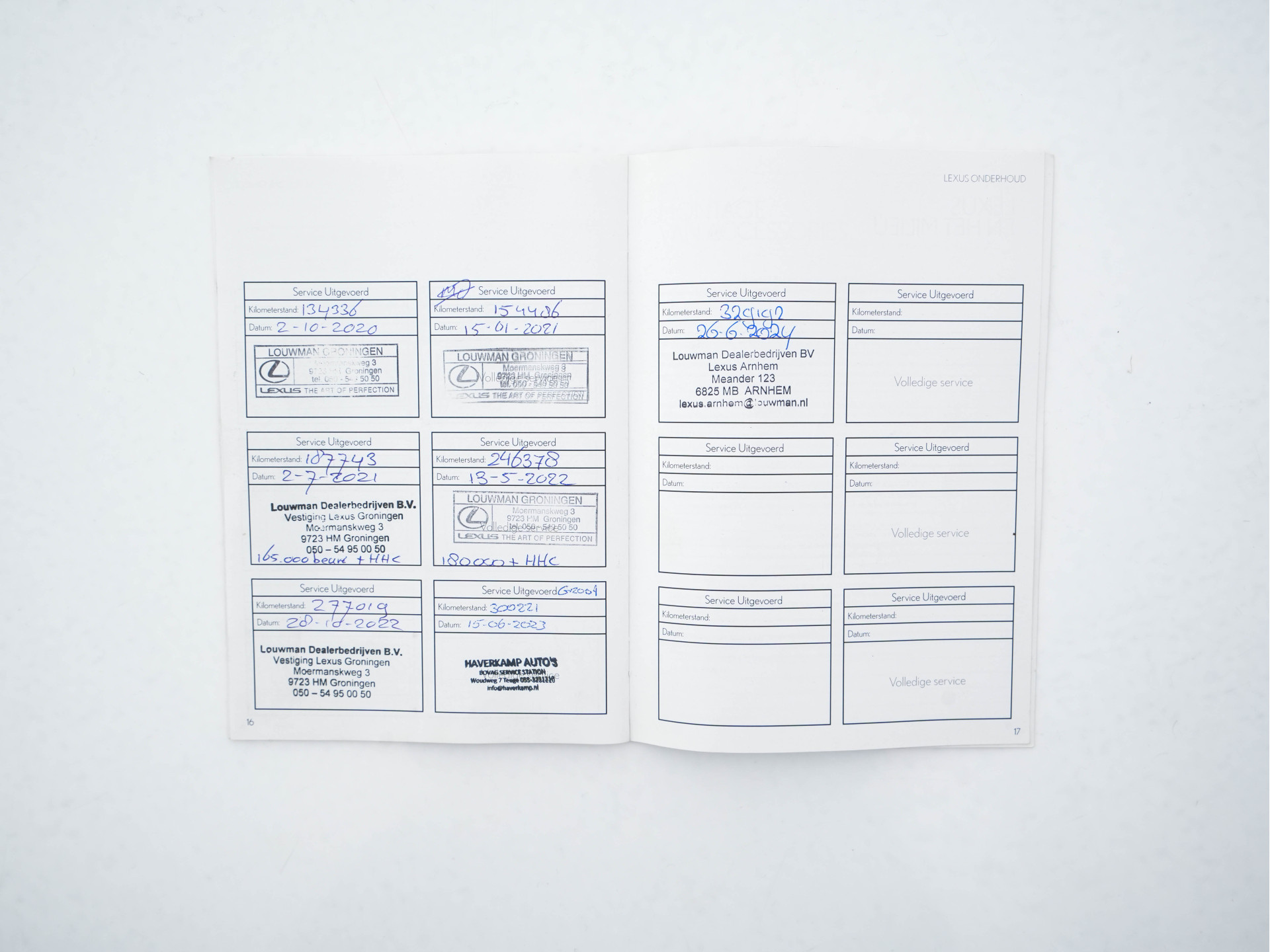 Lexus IS 300h Hybrid Business Line Aut. *PANO | LEATHER-MICROFIBRE | FULL-LED | NAVI-FULLMAP | HEATED-COMFORTSEATS | CAMERA | ECC | SHIFT-PADDLES | PDC | CRUISE | 17''ALU*