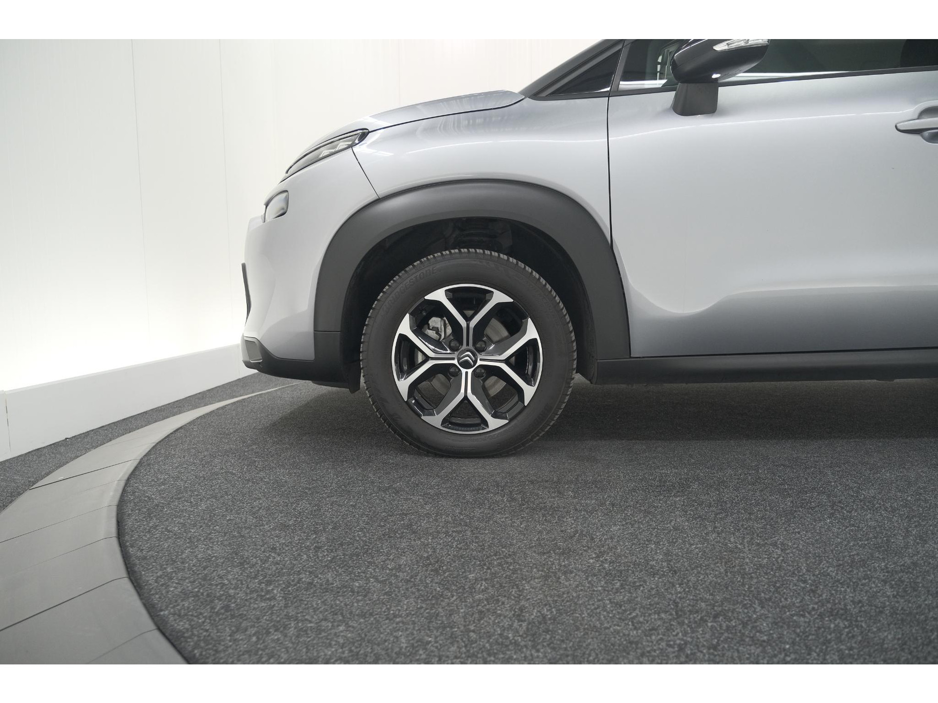 Citroen C3 Aircross PureTech 130 EAT6 Max | Allseason Banden | Parkeersensoren | Navigatie | Apple Carplay