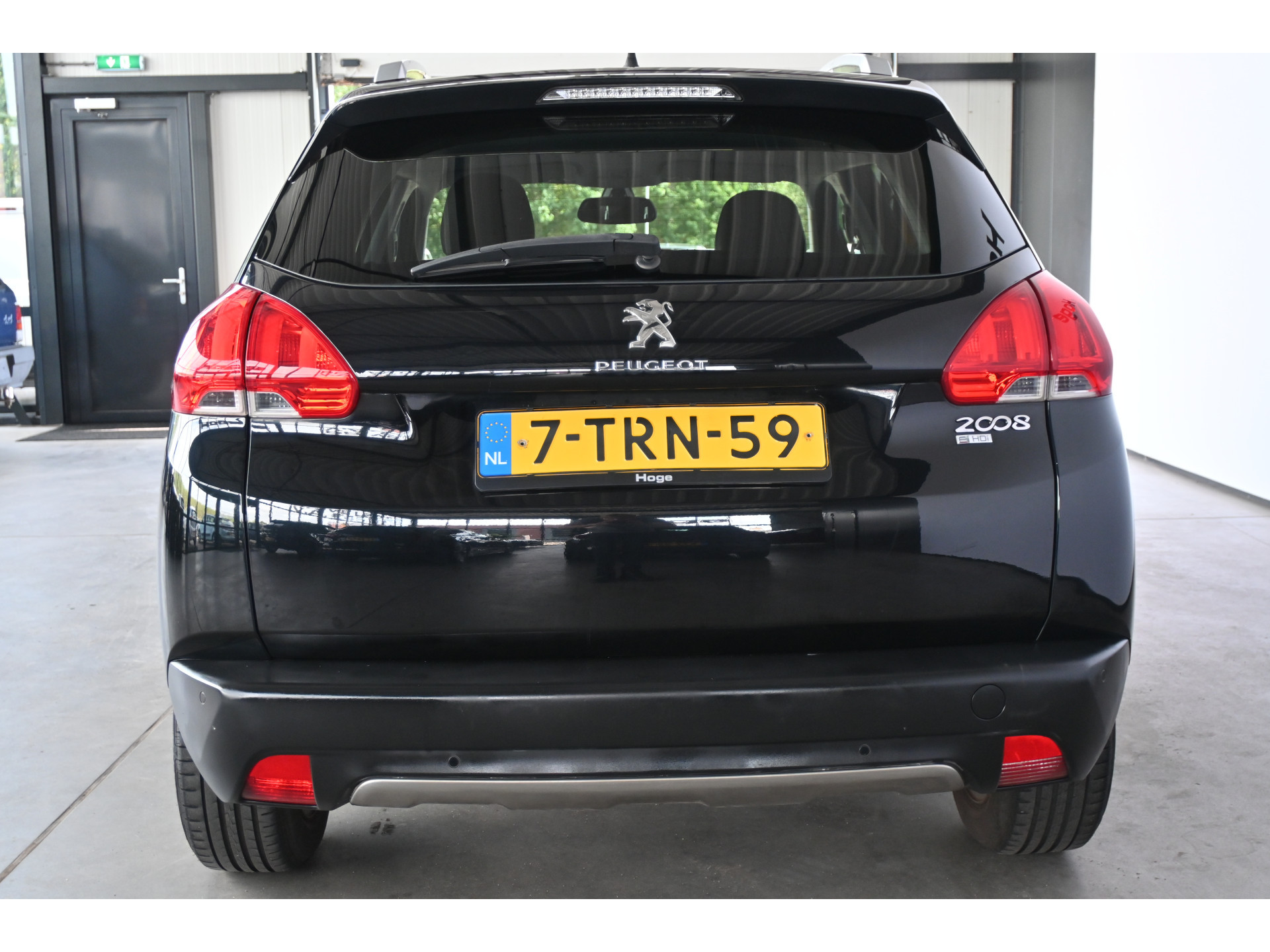 Peugeot 2008 1.6 e-HDi Blue Lease Executive Nap! Clima Navigatie Cruise control Lichtmetaal 100% Onderhouden! Inruil Mogelijk!
