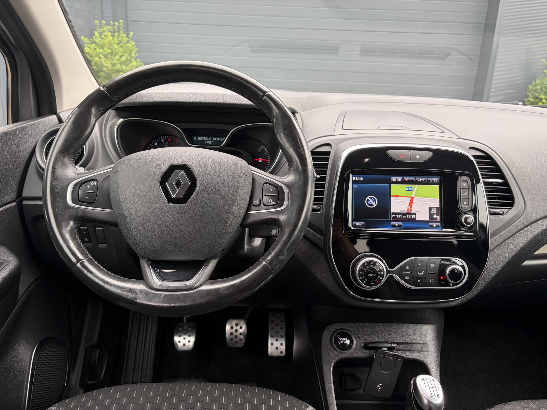 Renault Captur 1.2 TCe Intens 120pk,1e Eigenaar,Camera,Trekhaak,Carplay,Pdc,Clima,Cruise,Dealer Onderhouden,6 Bak,Lm velgen,Dodehoek,N.A.P,Apk tot 10-2027