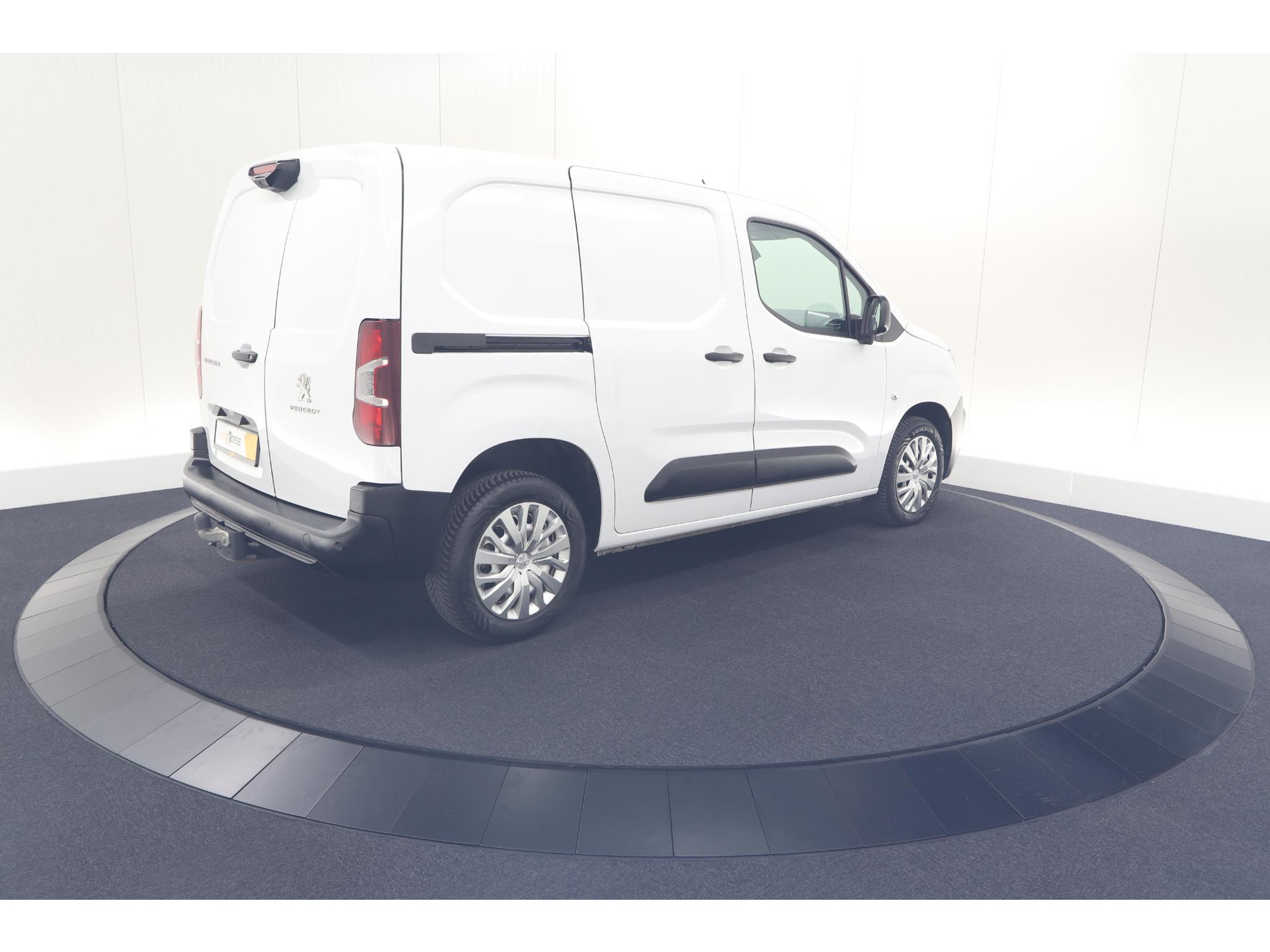 Peugeot Partner 1.5 BlueHDi 100 S&S L1 | Trekhaak | Camera | Apple Carplay | Laadruimte-Pakket