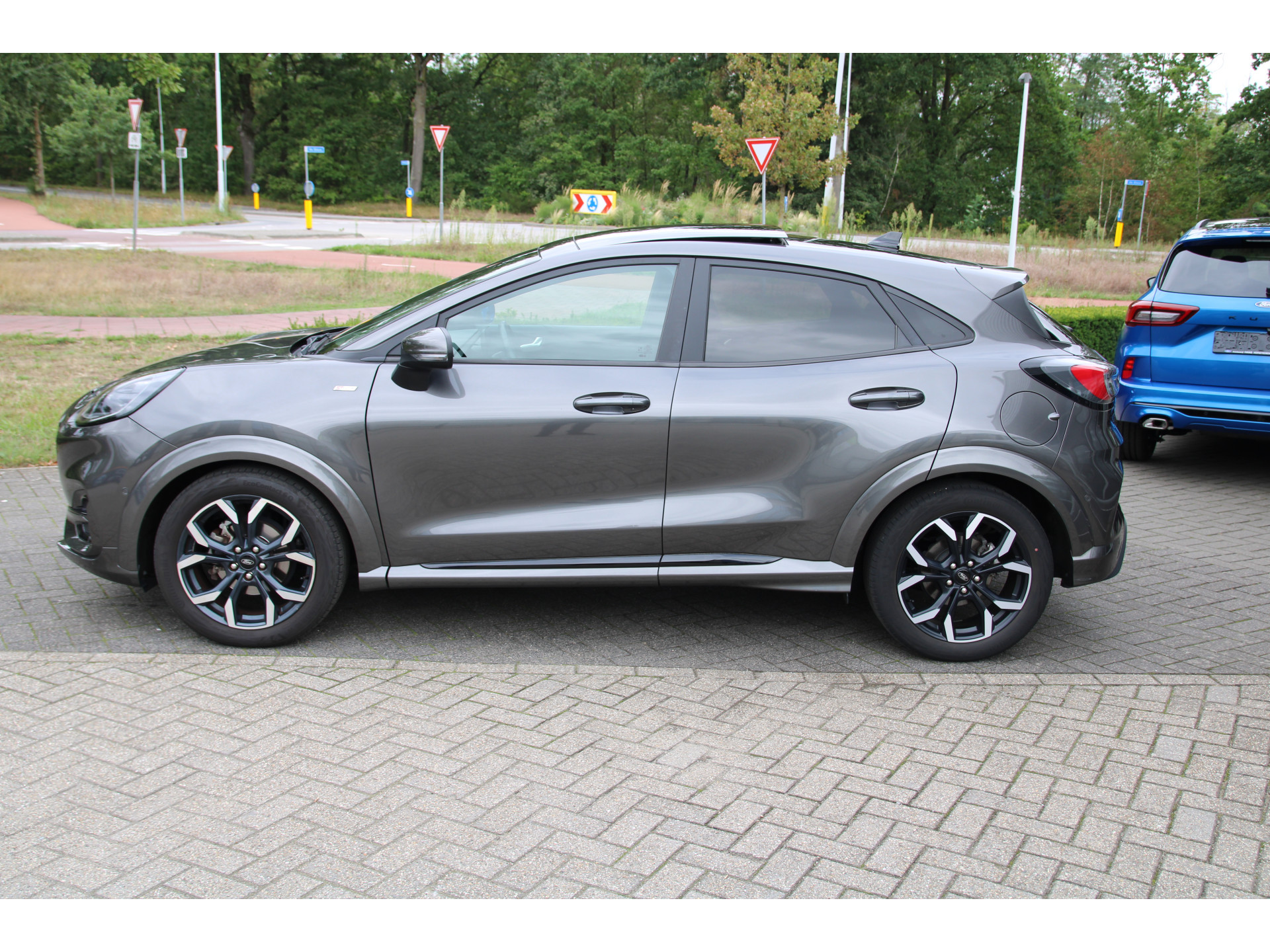 Ford Puma 1.0 EcoBoost 155 PK Hybrid ST-Line X PANORAMADAK | LED | BLIS | 18-INCH