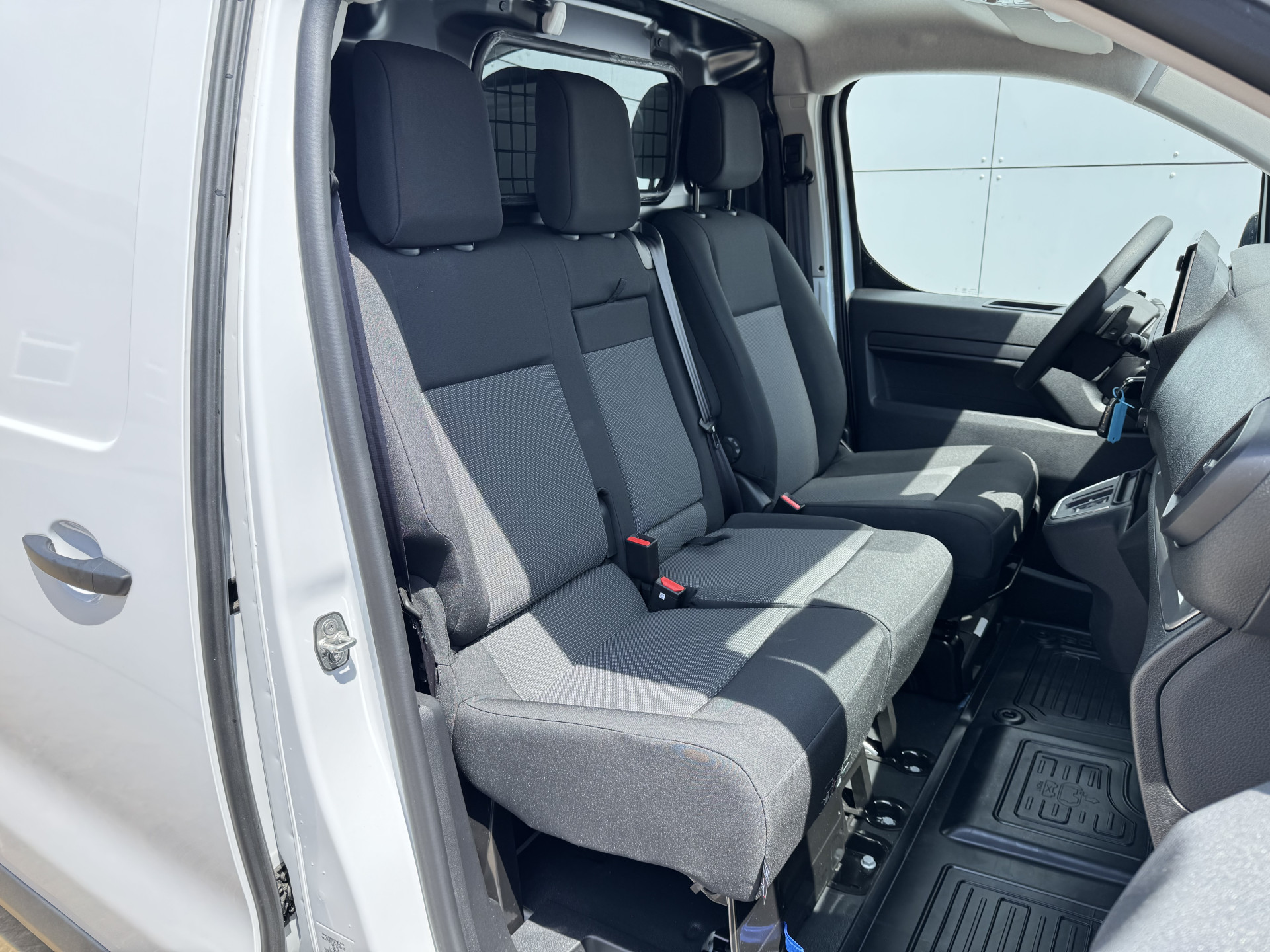 Toyota Proace Electric 75kWh Nieuw! Elektrisch L1 348km WLTP Snelladen Climate Control Cruise Control Camera Parkeersensoren v+a