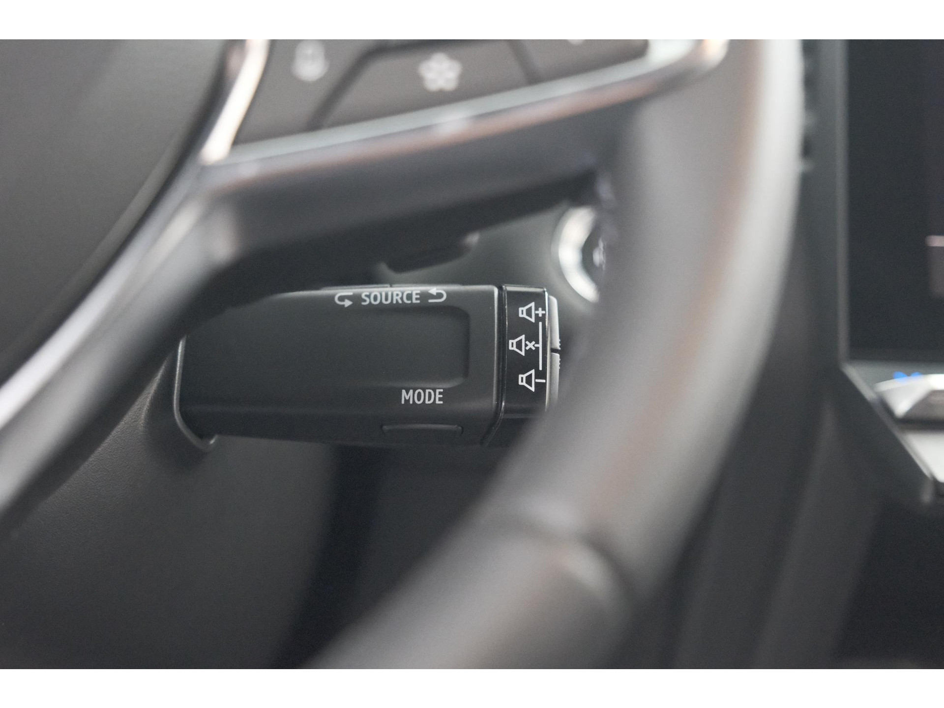 Renault Captur Mild Hybrid 160 EDC Techno | Camera | Navigatie | Apple Carplay | Pack Full Screen