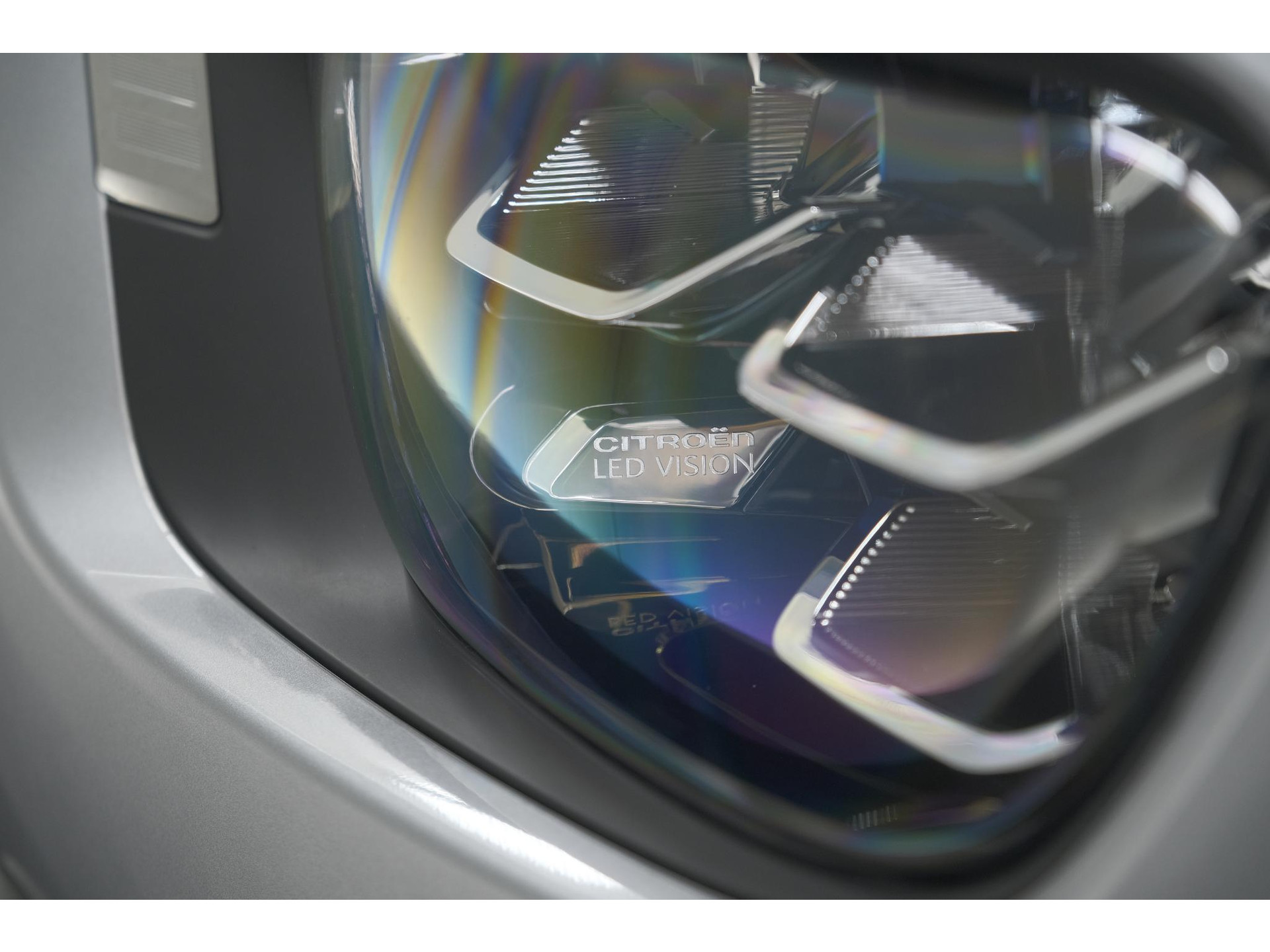 Citroen C3 PureTech 110 EAT6 Max | Parkeersensoren | Apple Carplay | 16 Inch Lichtmetalen Velgen