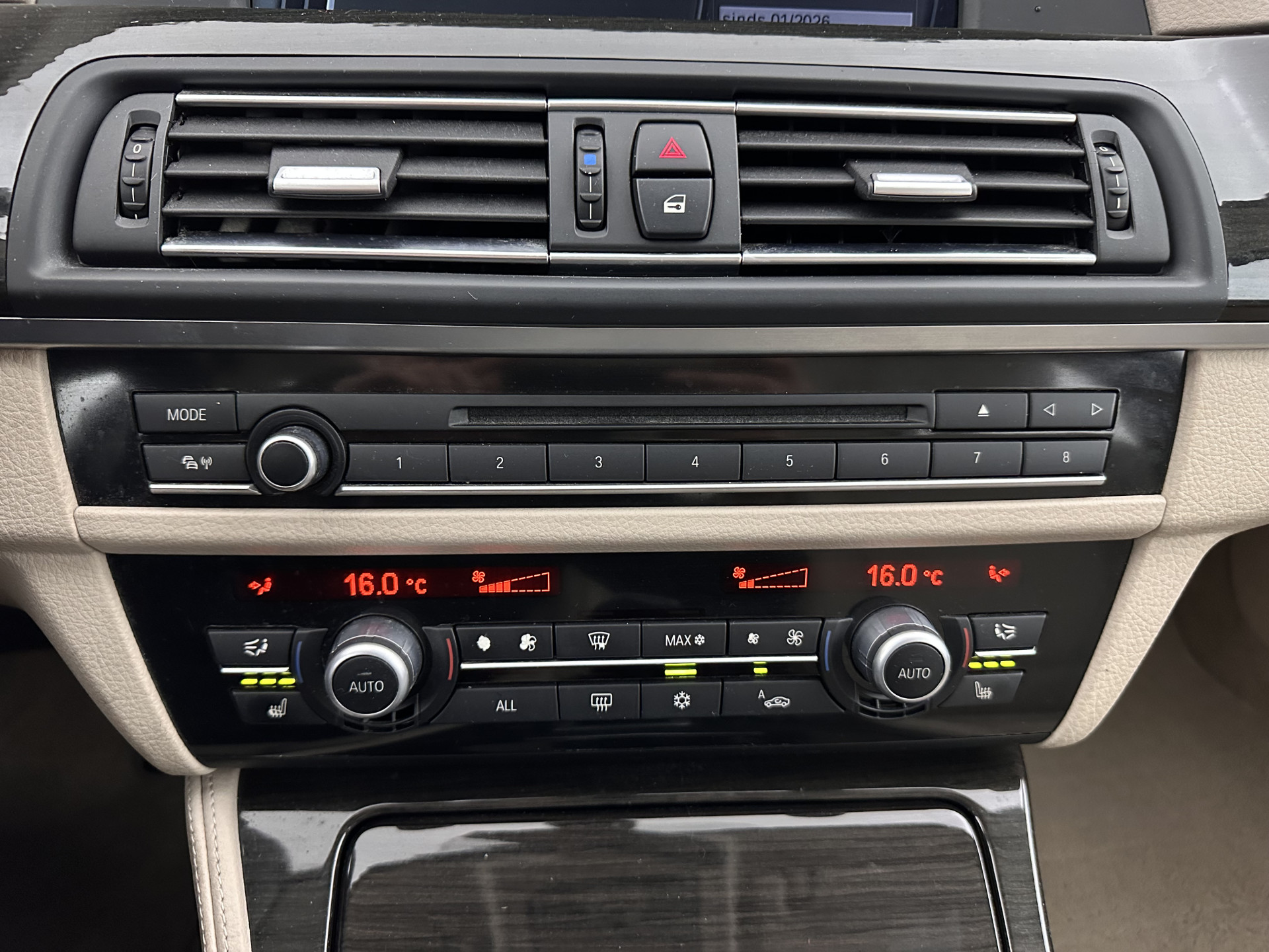 BMW 5-serie Touring 525xd High Executive AWD Aut*  LEATHER | BI-XENON | HEATED-SPORTSEATS | NAVI-FULLMAP | ECC | PDC | 17"ALU*