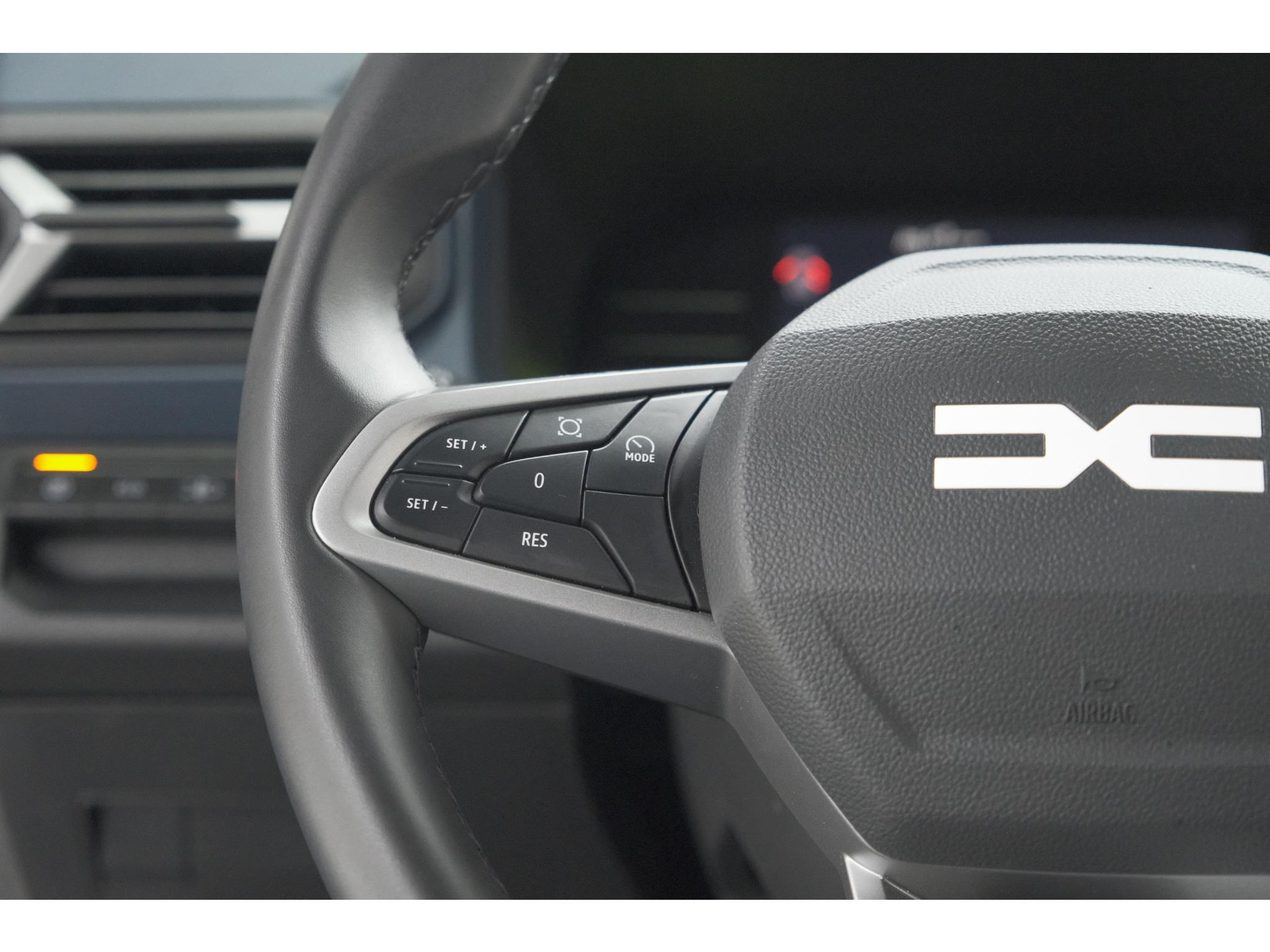 Dacia Duster Mild Hybrid 130 Expression | Camera | Stoelverwarming | Apple Carplay | Navigatie