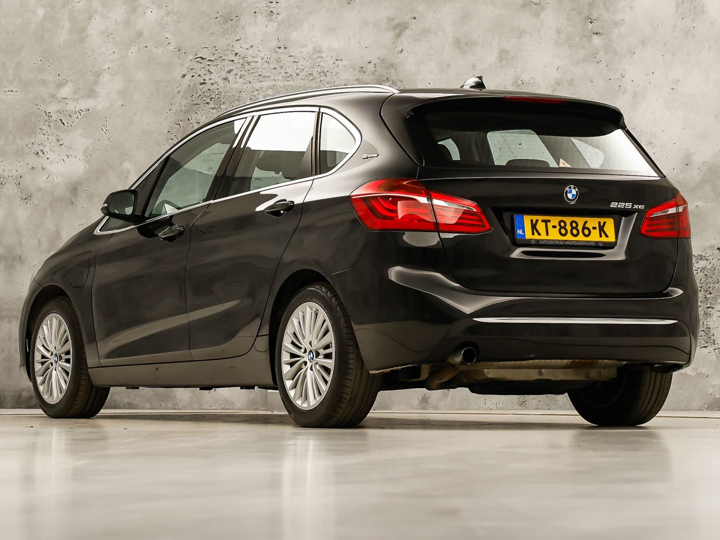 BMW 2 Serie 225xe Sport High Executive xDrive 225Pk Automaat (GROOT NAVI, SOH 89,7%, HEAD-UP DISPLAY, LEDER, STOELVERWARMING, SPORTSTOELEN, PARKEERSENSOREN, NIEUWE APK, NIEUWSTAAT)