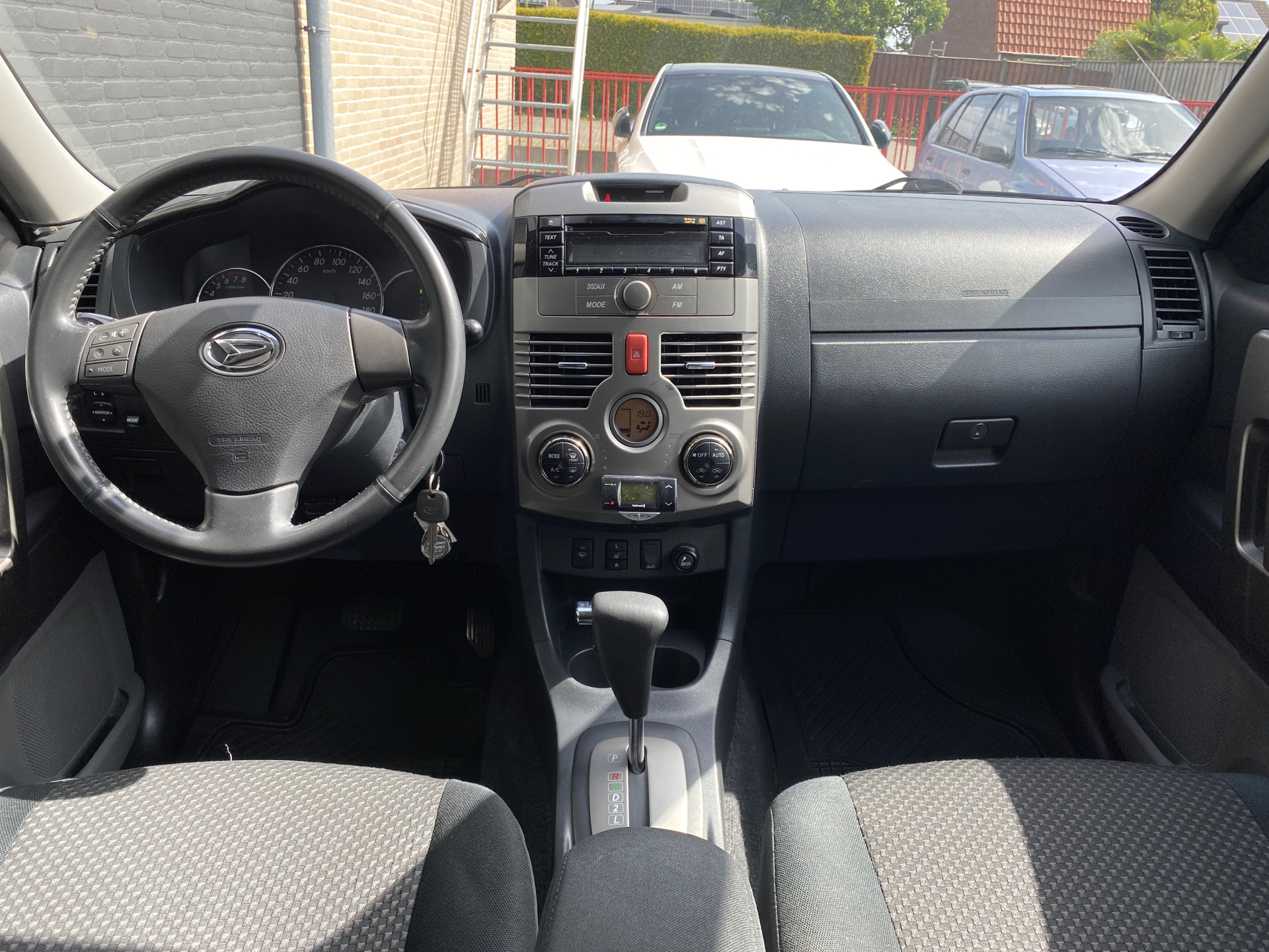 Daihatsu Terios 1.5 4WD Track AUT. | climate control | trekhaak | stoelverwarming | wielkoffer | dac/trc | elektrisch pakket