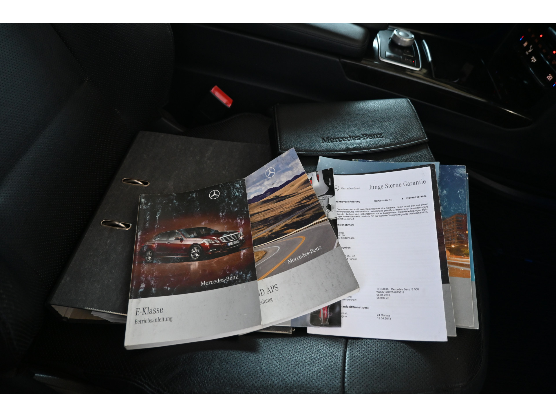 Mercedes-Benz E-klasse 500 Elegance V8 Automaat Clima Panoramadak Trekhaak PDC Stoelverwarming Cruise control Goed Onderhouden! Inruil Mogelijk!