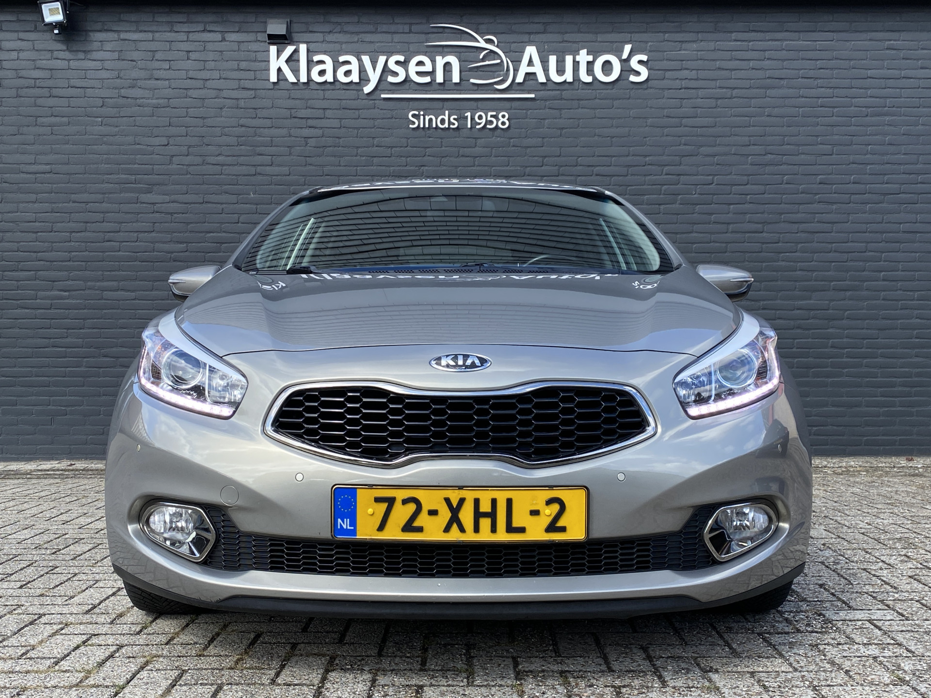 Kia Cee'd 1.6 GDI Super Pack 136 pk | navigatie | trekhaak | all season banden | keyless go | camera