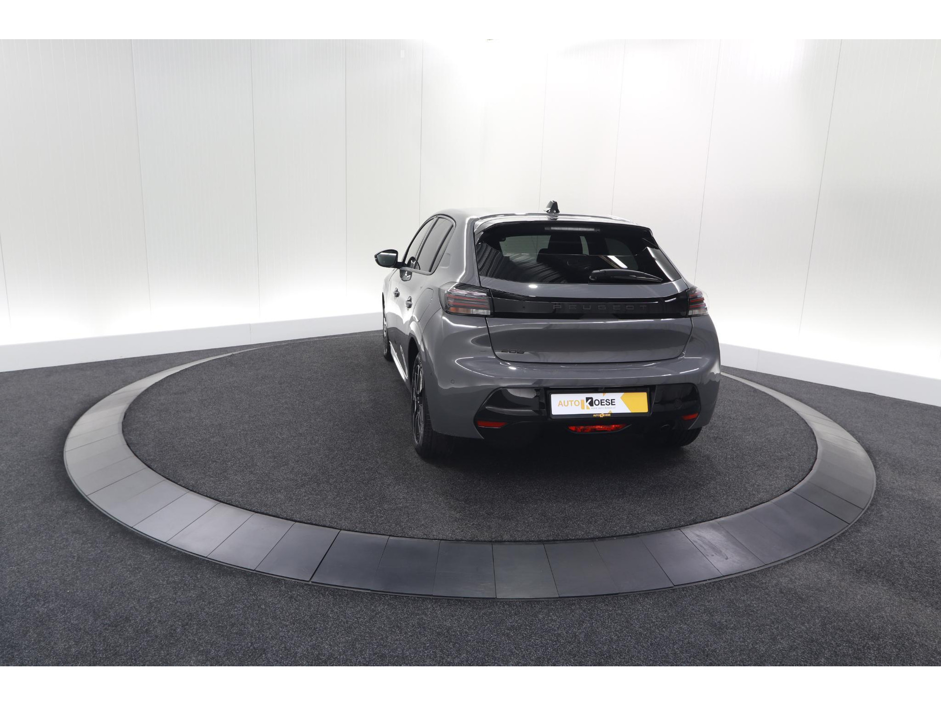 Peugeot 208 PureTech 100 Allure | 360 Camera | Adaptieve Cruise Control | Navigatie | Dodehoekdetectie