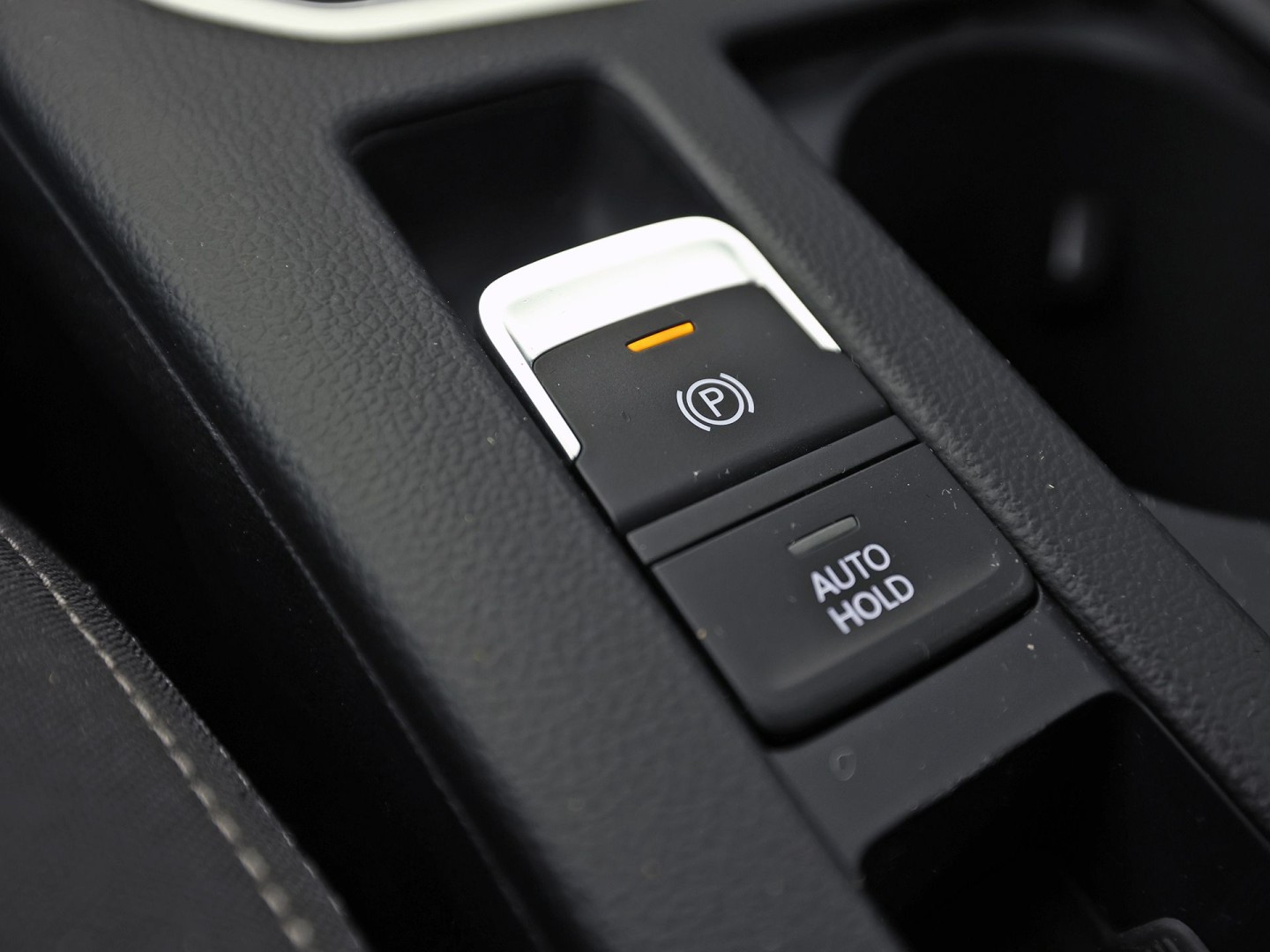 Volkswagen Passat Variant 1.4 TSI ACT Highline 150Pk Automaat (APPLE CARPLAY, GROOT NAVI, CLIMATE, CAMERA, SPORTSTOELEN, GETINT GLAS, KEYLESS START, ADAPTIVE CRUISE,