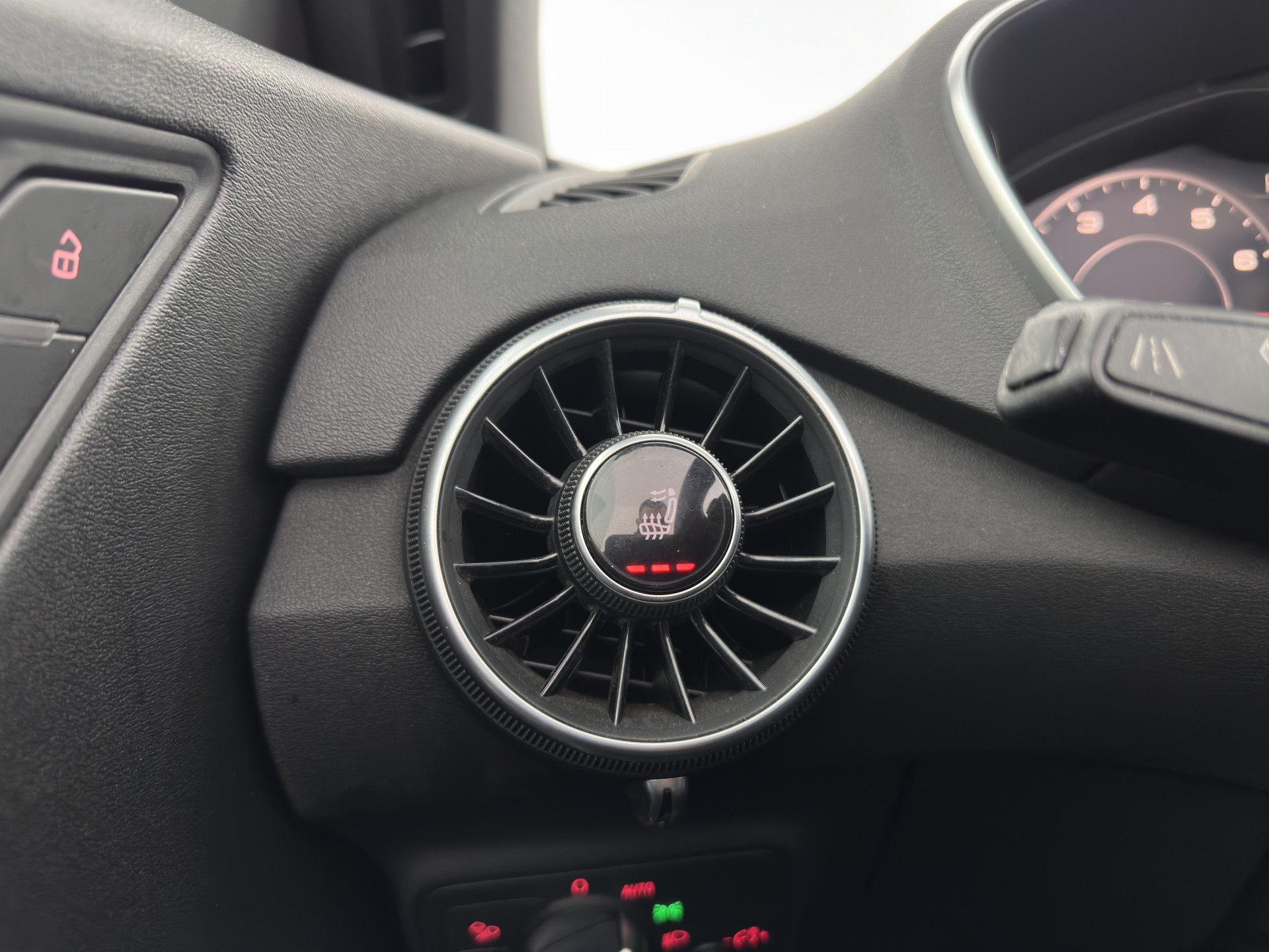 Audi TT Roadster 2.0 TFSI S-Line Pro Line Quattro Aut. *LEATHER-ALCANTARA | FULL-LED | BANG&OLUFSEN-AUDIO | DIGI-COCKPIT | AIR-SCARF | HEATED-SPORTSEATS | NAVI-FULLMAP | DAB+ | KEYLESS | ECC | PDC | 18''ALU*