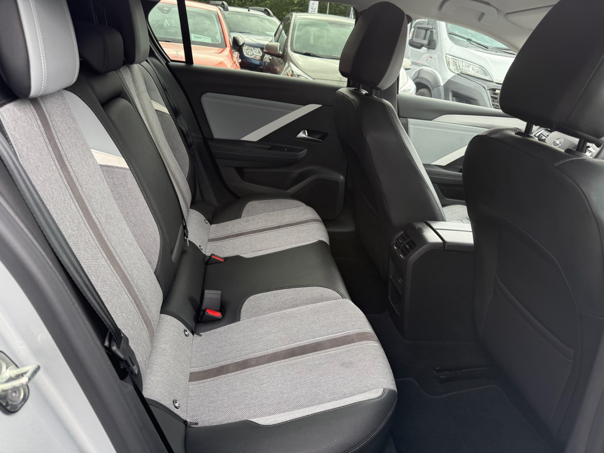 Opel Astra 1.2 Level 3 130PK | 1E EIGENAAR | 3/6/12MND GARANTIE| LED | ACC | AGR| CAMERA | DAB | CARPLAY | NAVI |