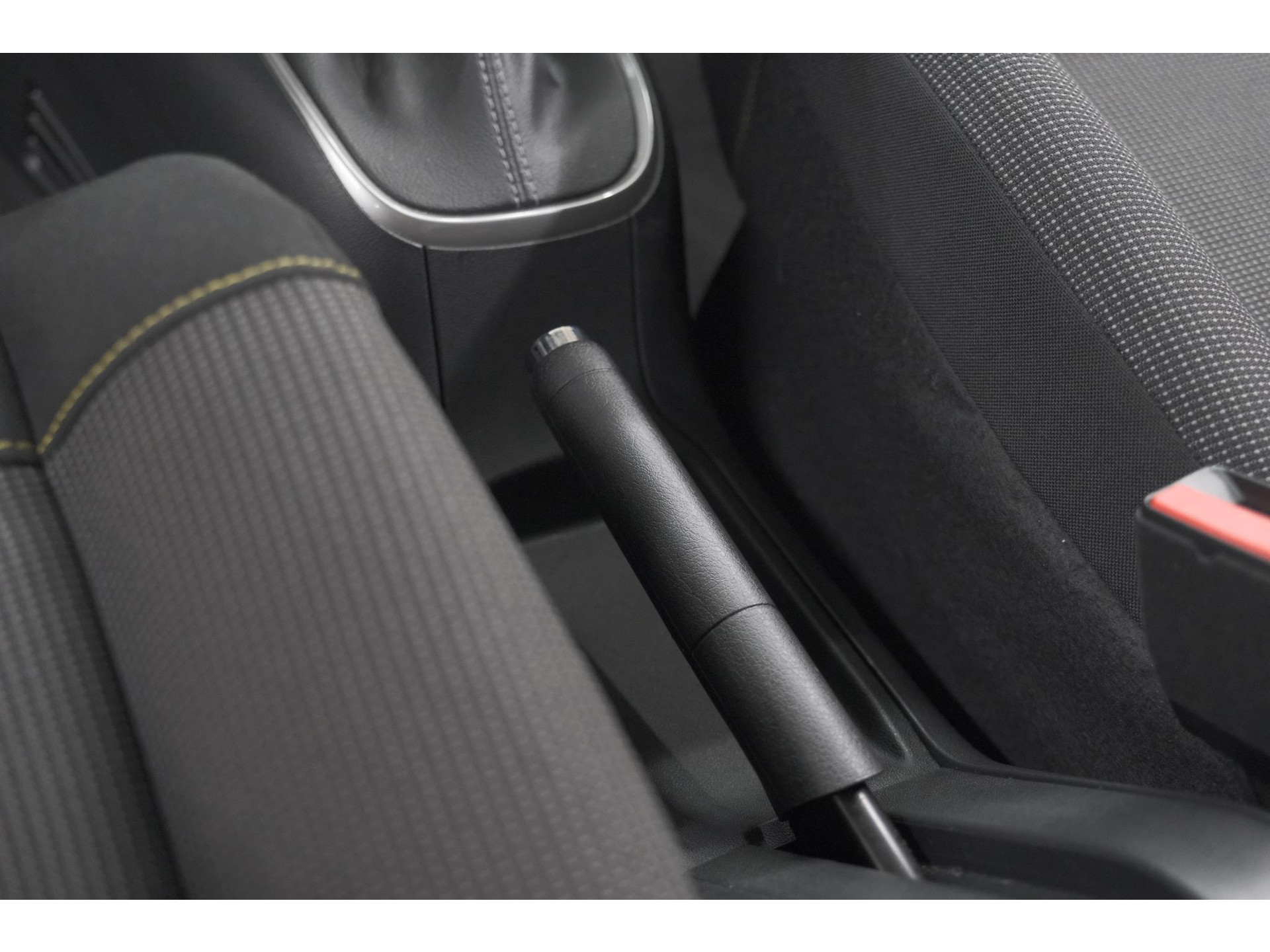 Citroen C3 PureTech 110 EAT6 Max | Apple Carplay | Parkeersensoren | Climate Control | 16 Inch Lichtmetalen Velgen