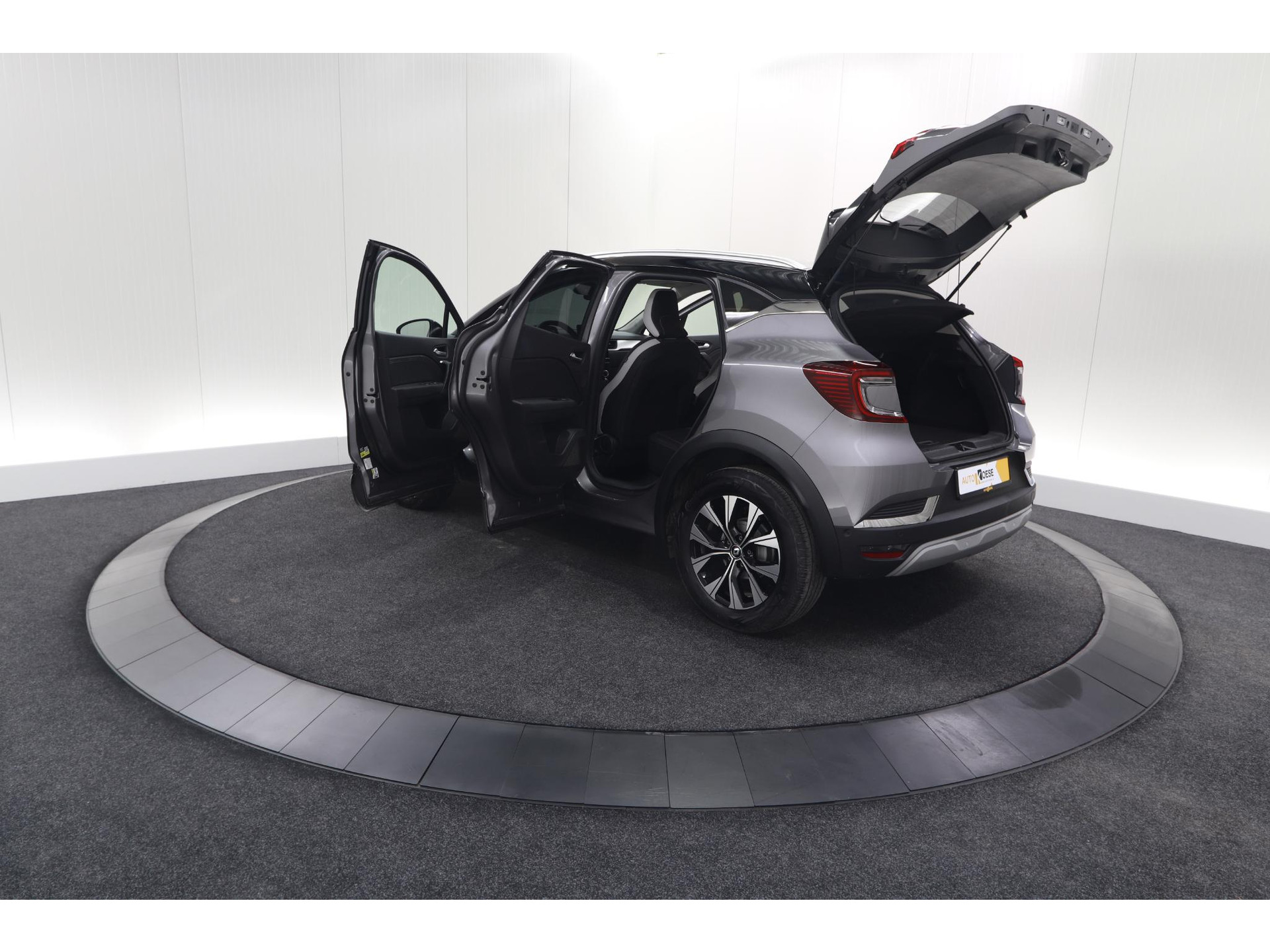 Renault Captur Mild Hybrid 140 EDC Techno | 360 Camera | 9.3 Inch Navigatie | Apple Carplay | 18 Inch Lichtmetalen Velgen