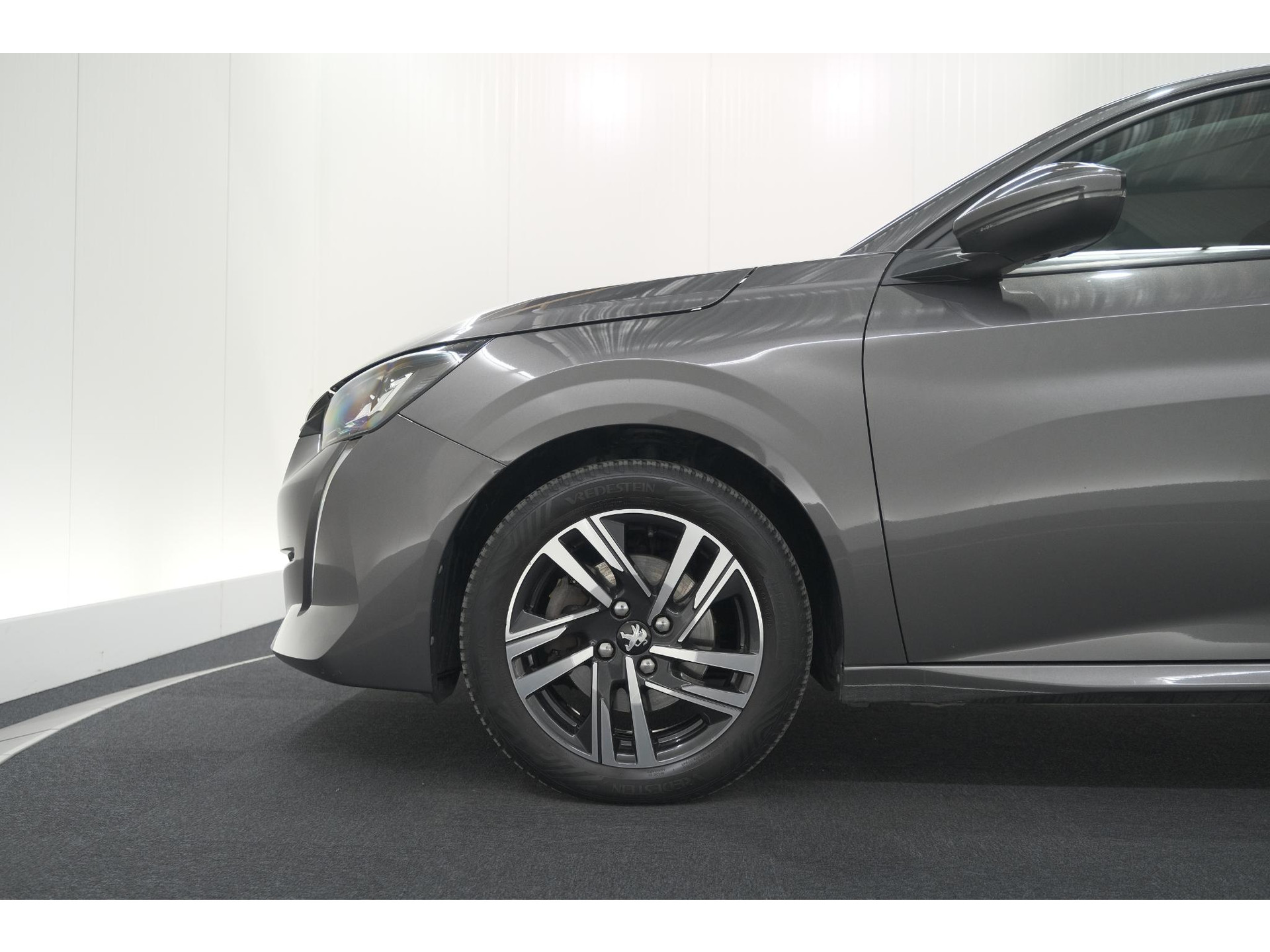 Peugeot 208 PureTech 100 Allure Pack | Parkeersensoren | Apple Carplay | Stoelverwarming