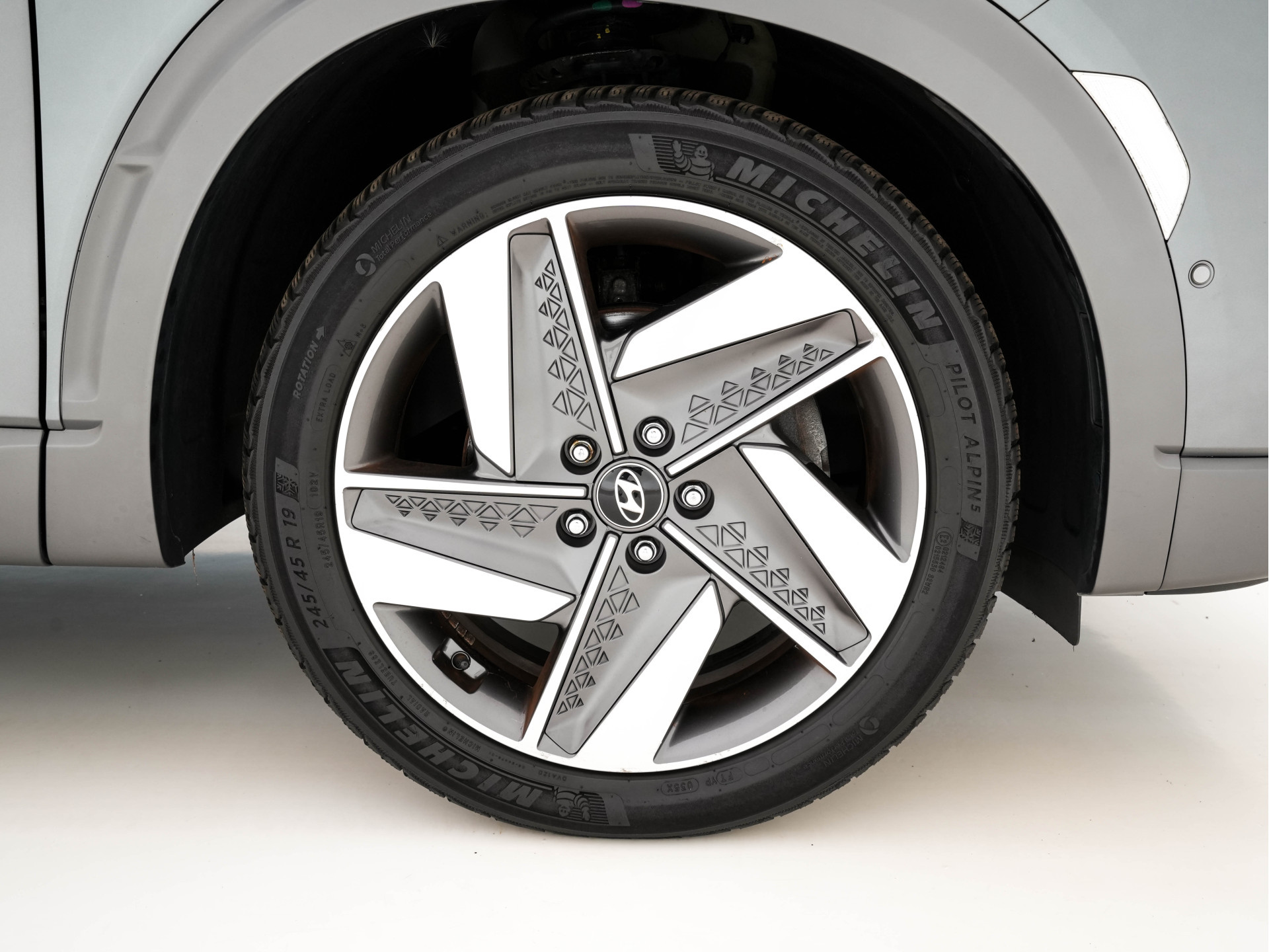 Hyundai NEXO FCEV Plus Pack [ HYDROGENIUM ] (INCL-BTW) Aut. *PANO | LEATHER | NAVI-FULLMAP | ADAPTIVE-CRUISE |  FULL-LED | KEYLESS | DAB |  KRELL-AUDIO | DIGI-WIDESCREEN-COCKPIT | SURROUND-VIEW | SHIFT-PADDLES | COMFORT-SEATS |