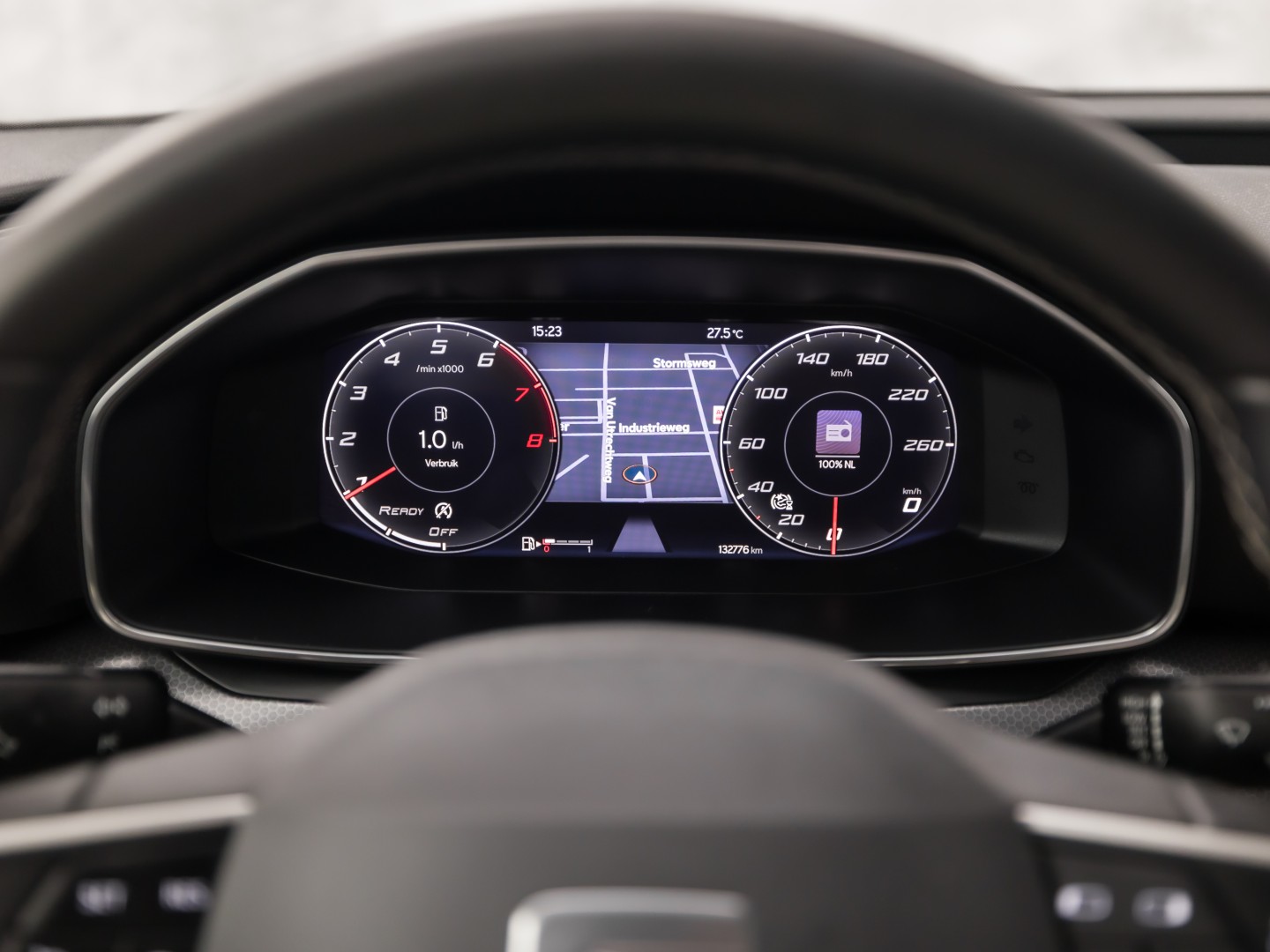SEAT Leon 1.5 TSI Sport (4 CILINDER, APPLE CARPLAY, GROOT NAVI, CAMERA, GETINT GLAS, SPORTSTOELEN, ADAPTIVE CRUISE, KEYLESS, NIEUWSTAAT)