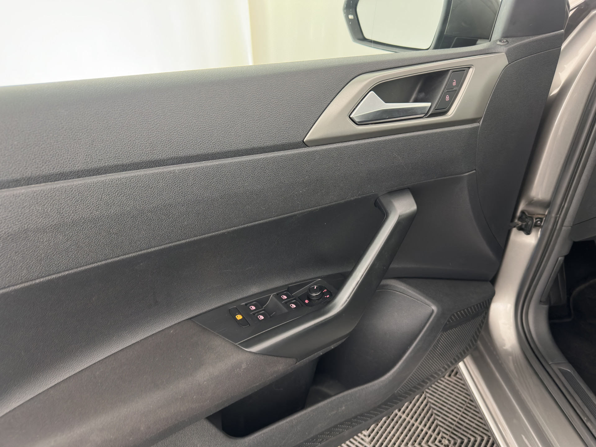 Volkswagen Polo 1.0 TSI Comfortline Business (INCL-BTW) *NAVI-FULLMAP | ADAPTIVE-CRUISE | COMFORT-SEATS | DAB+ | ECC | PARKPILOT*