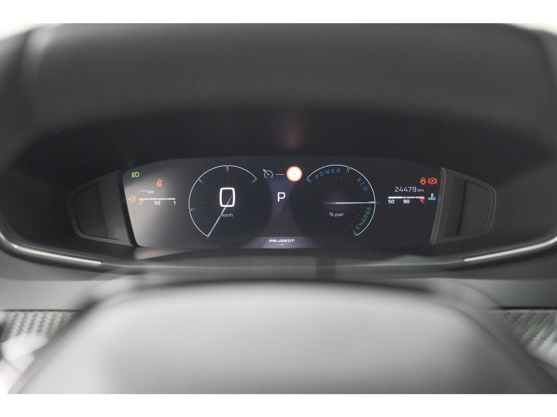 Peugeot 2008 1.2 Hybrid 145 Allure | Apple Carplay | Climate Control | Parkeersensoren Voor + Achter
