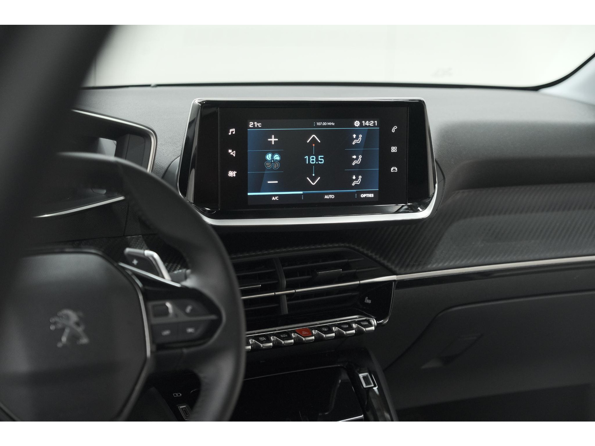 Peugeot 208 PureTech 100 EAT8 Allure Pack | Camera | Apple Carplay | Parkeersensoren | Stoelverwarming