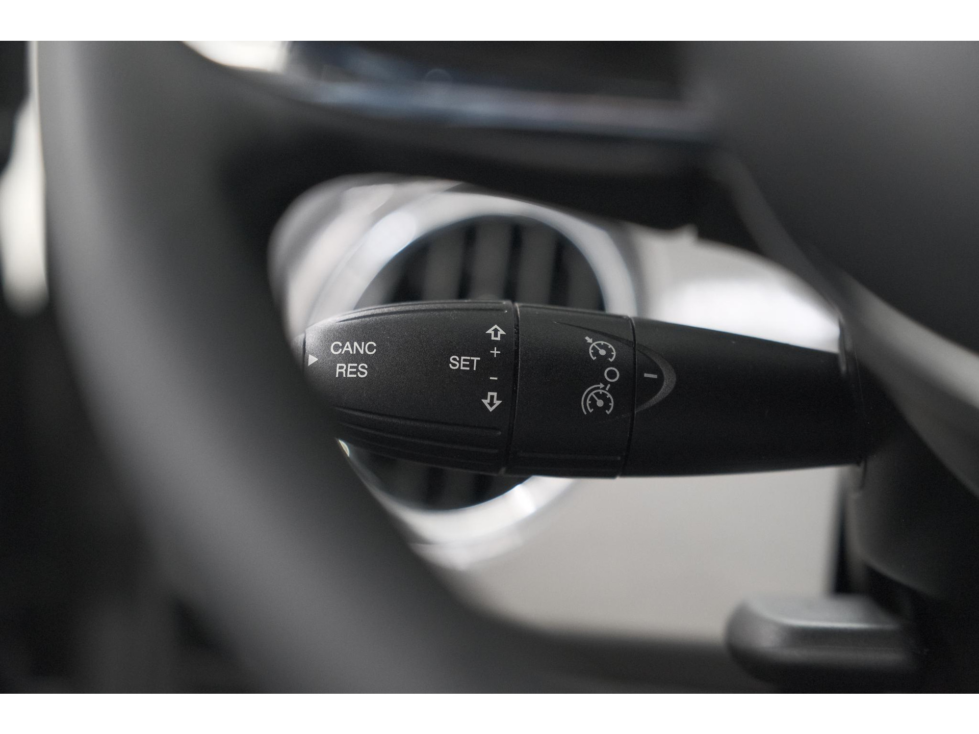 Fiat 500 C 1.0 Hybrid Dolcevita | Apple Carplay | Parkeersensoren | Climate control
