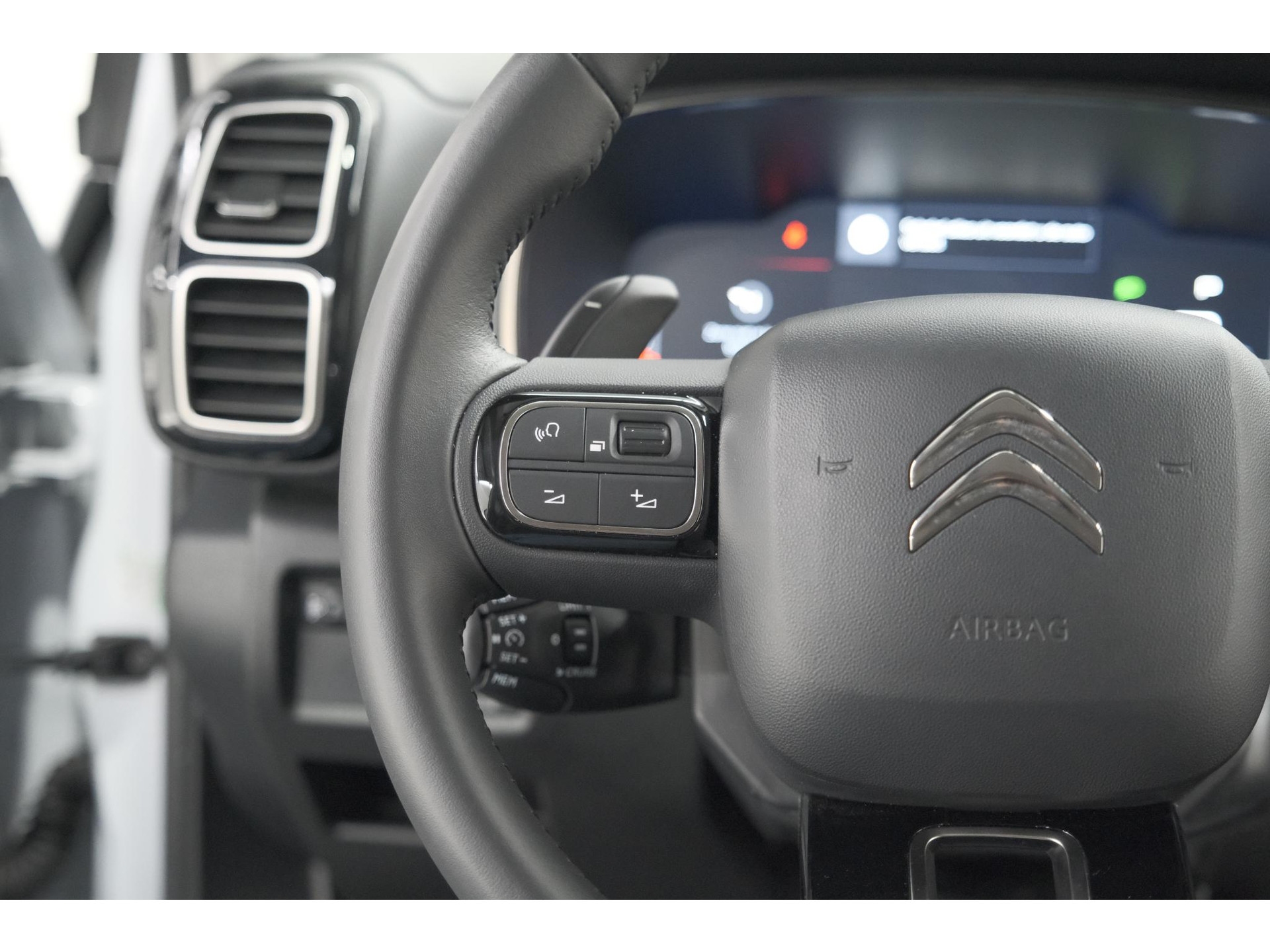Citroen C5 Aircross 1.2 Hybrid 136 Plus | Camera | Navigatie | Parkeersensoren | Apple Carplay